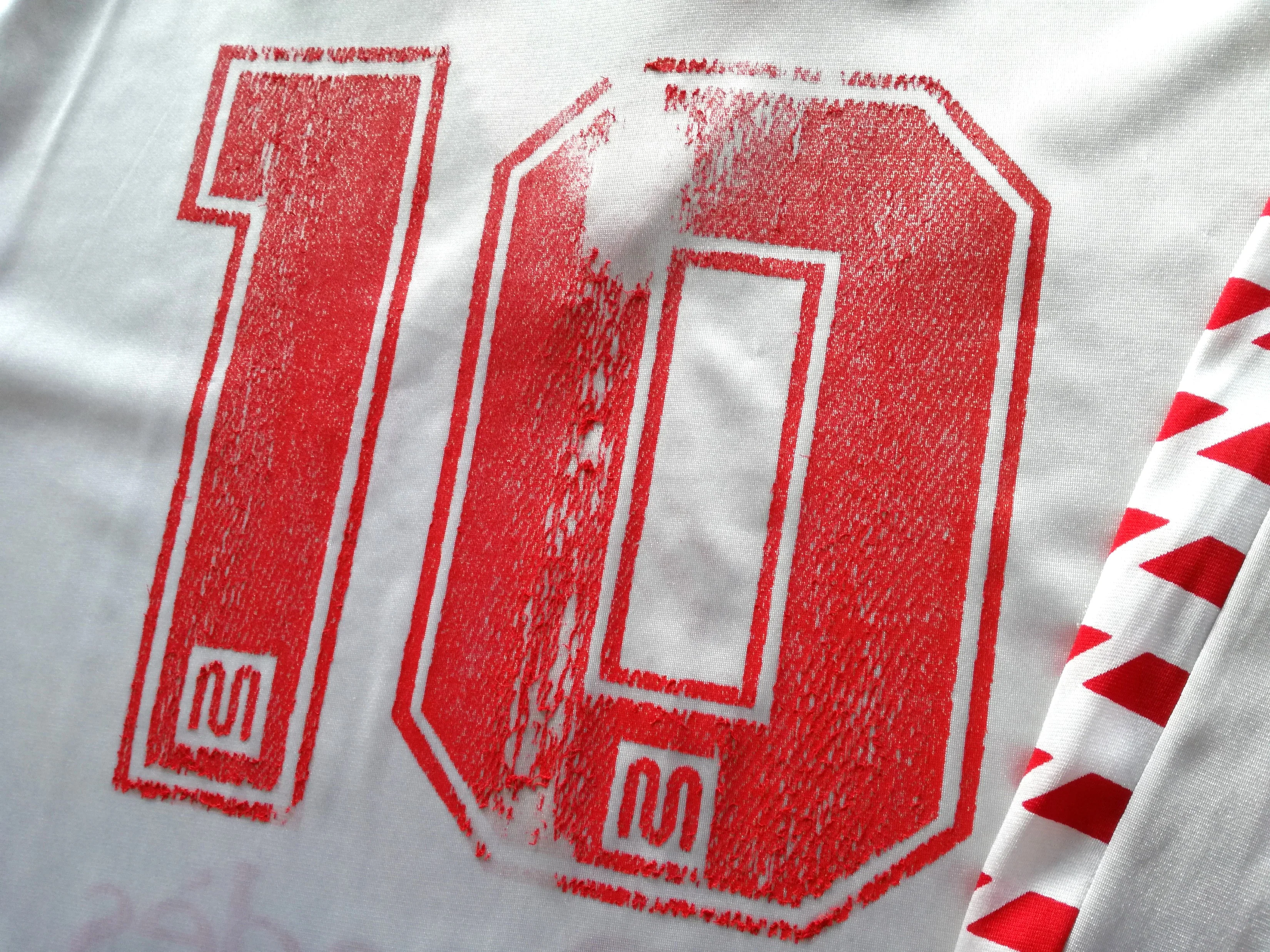 1984/85 Catalonia Away Player Issue Football Shirt #10 (L) - Image 5
