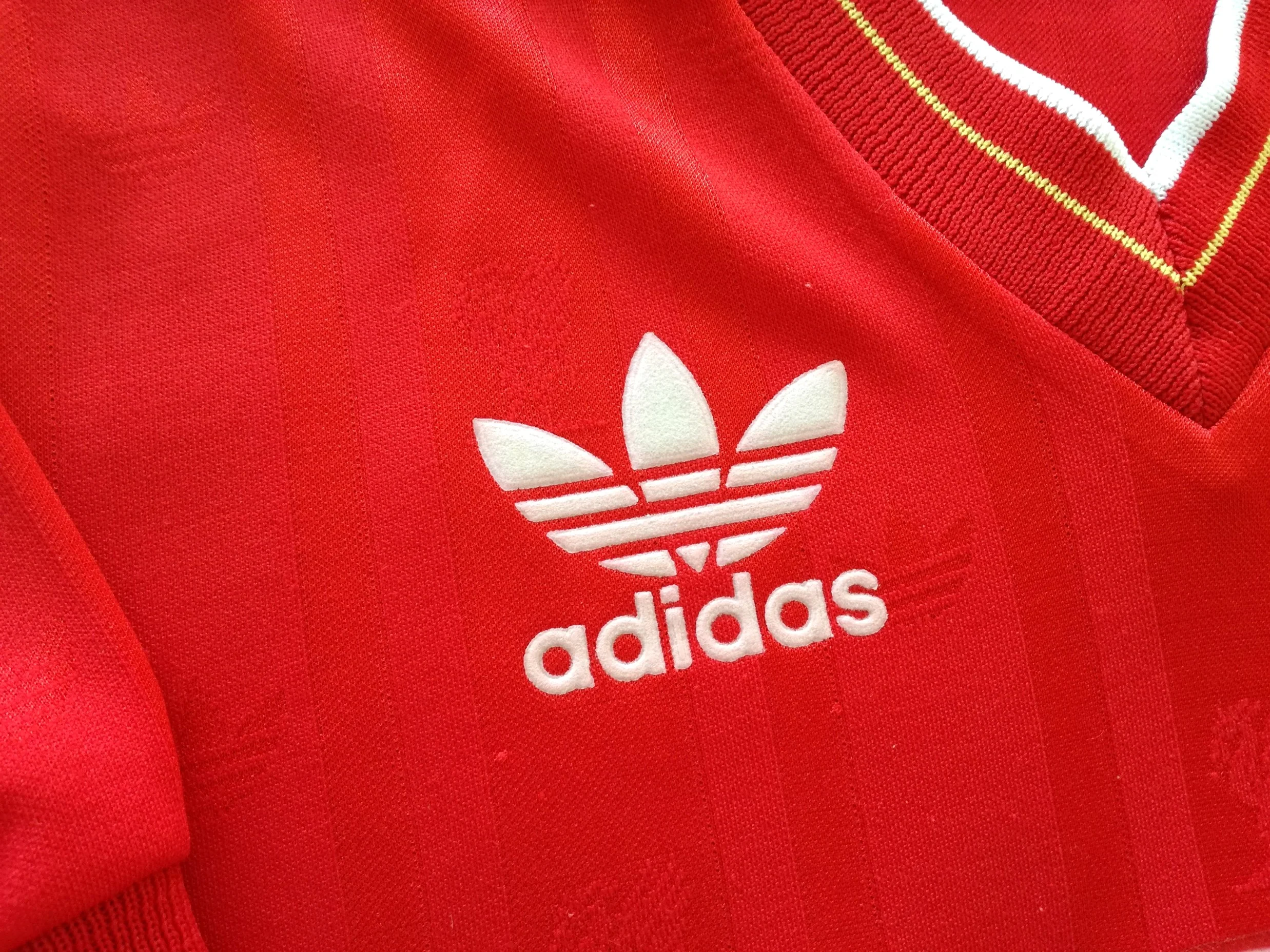 1985/86 Liverpool Home Football Shirt (Kids) - Image 3