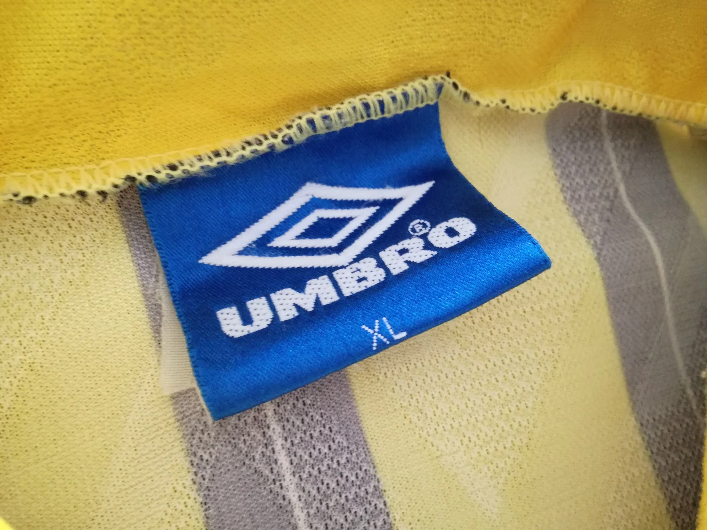1992/93 Sheffield Wednesday Away Football Shirt (XL) - Image 2
