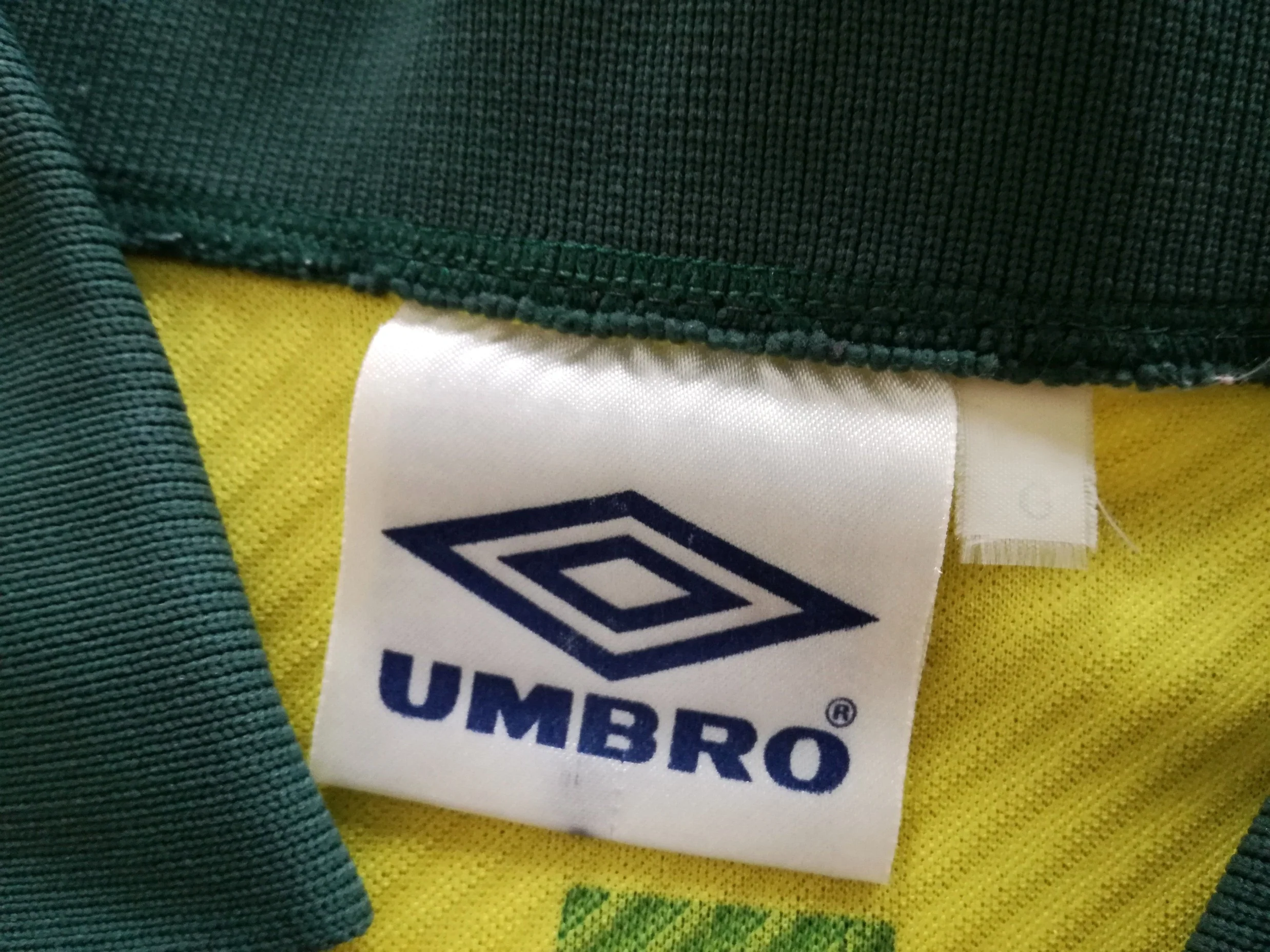 1993/94 Brazil Home Football Shirt Raí #10 (L) - Image 4