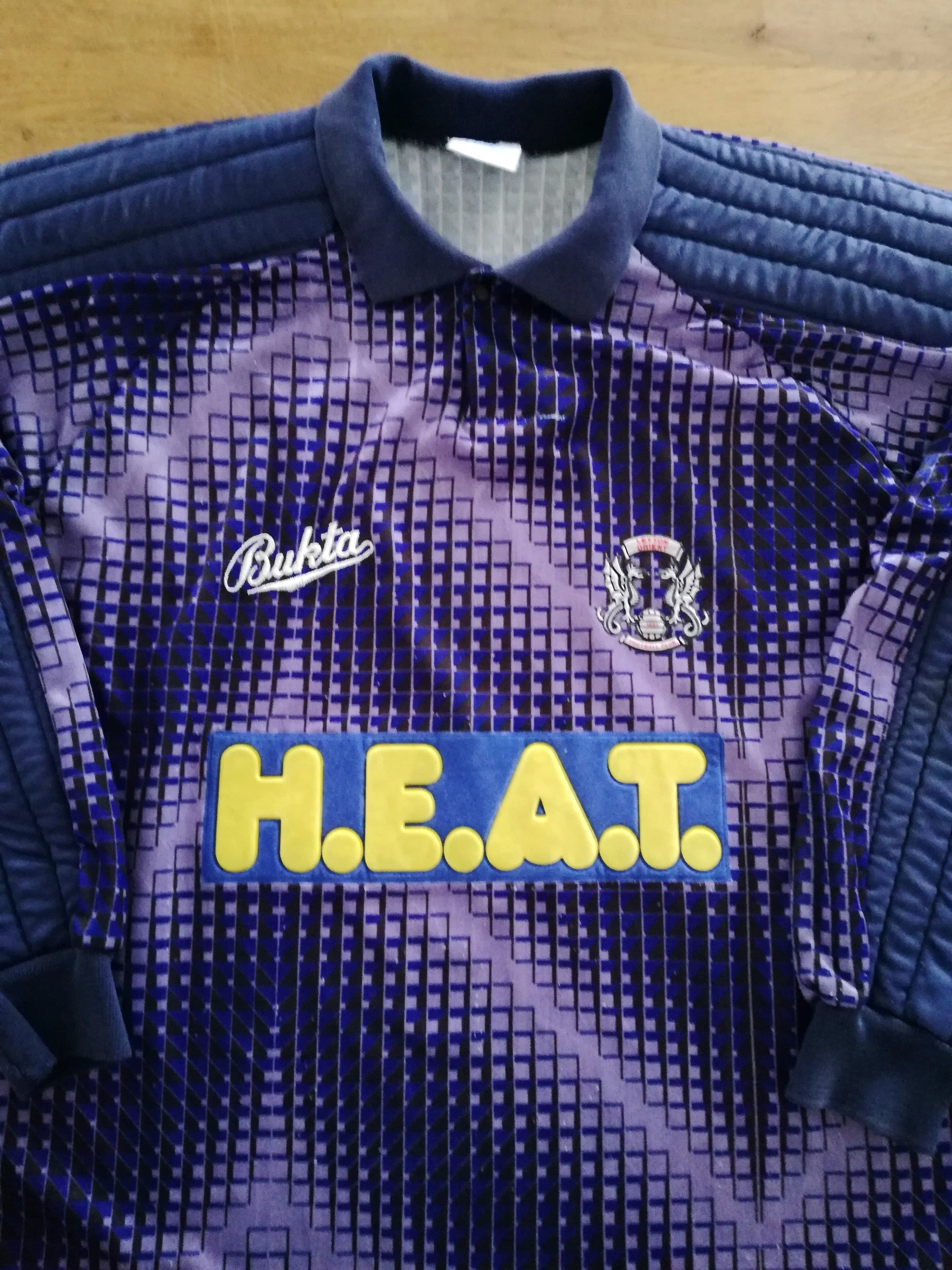 1993/94 Leyton Orient GK Football Shirt #1 (L) - Image 2