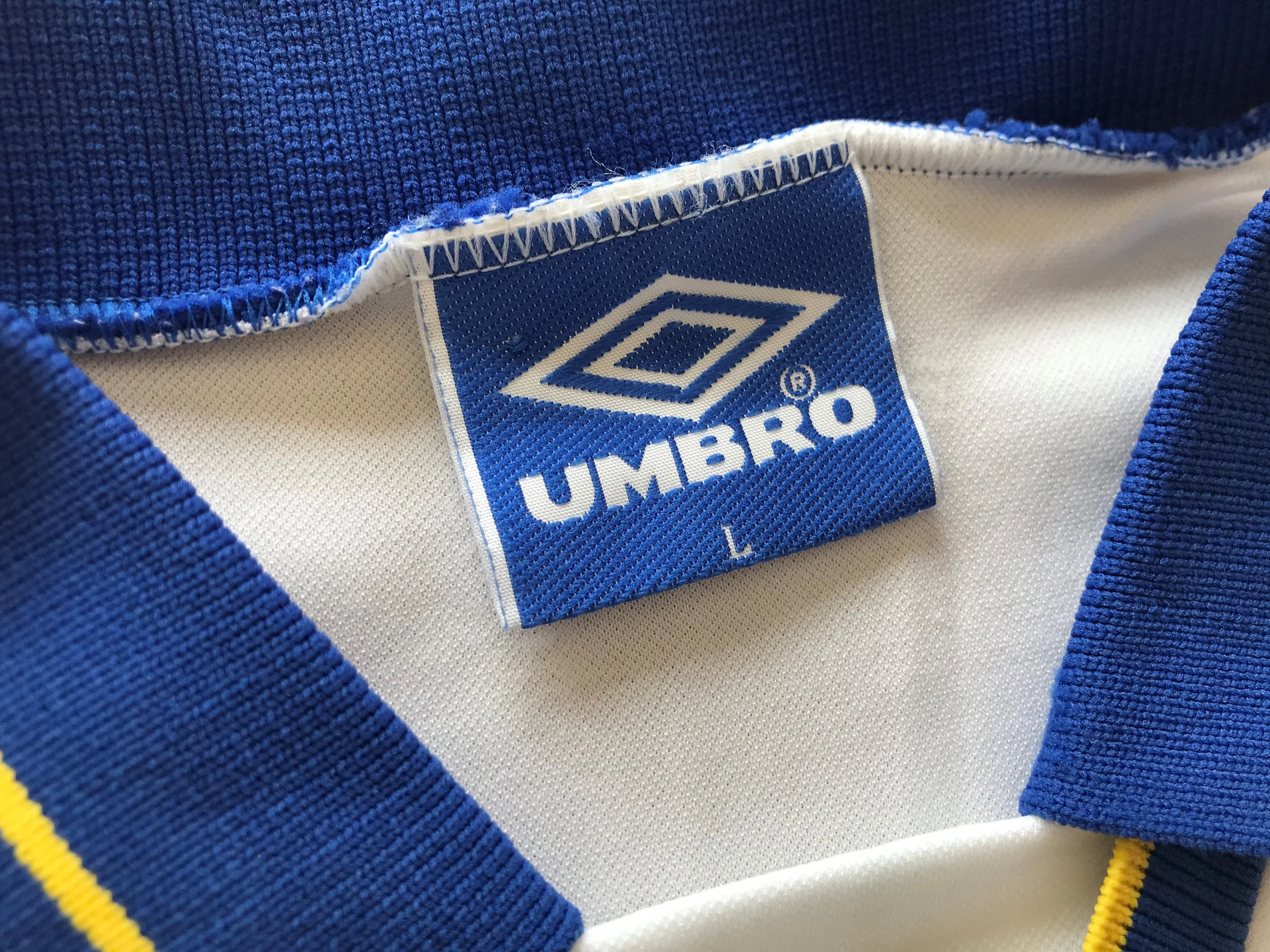 1993/94 Parma Home Basic Football Shirt (L) - Image 2