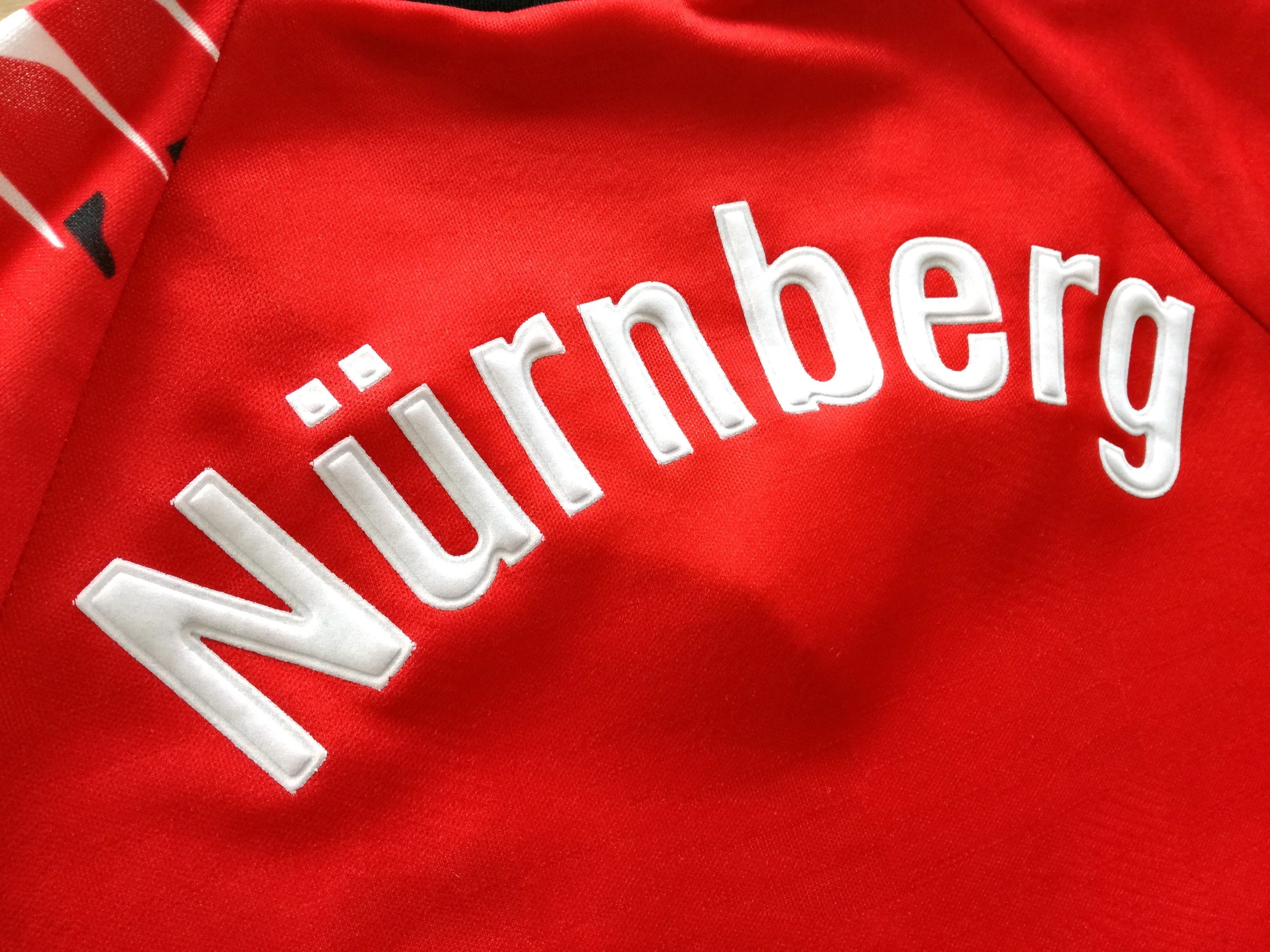 1994/95 1. FC Nurnberg Home Football Shirt. (M) - Image 4