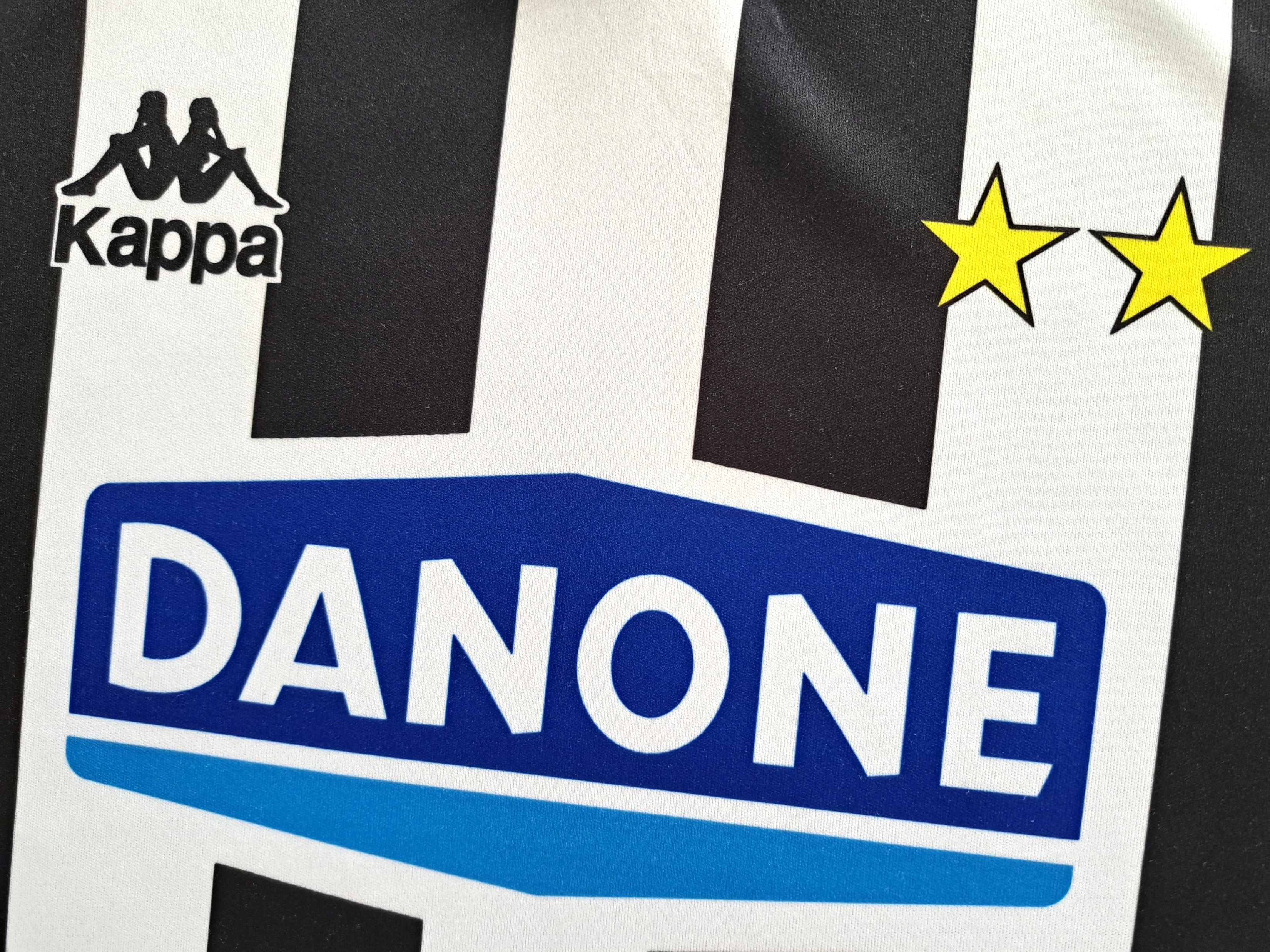 1994/95 Juventus Home 'Basic' Football Shirt (M) - Image 3