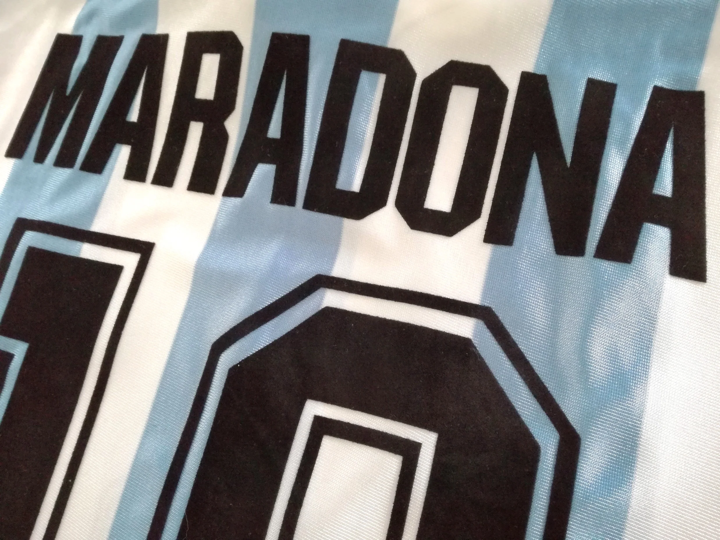 1994 Argentina Home Football Shirt Maradona #10 (S) - Image 7