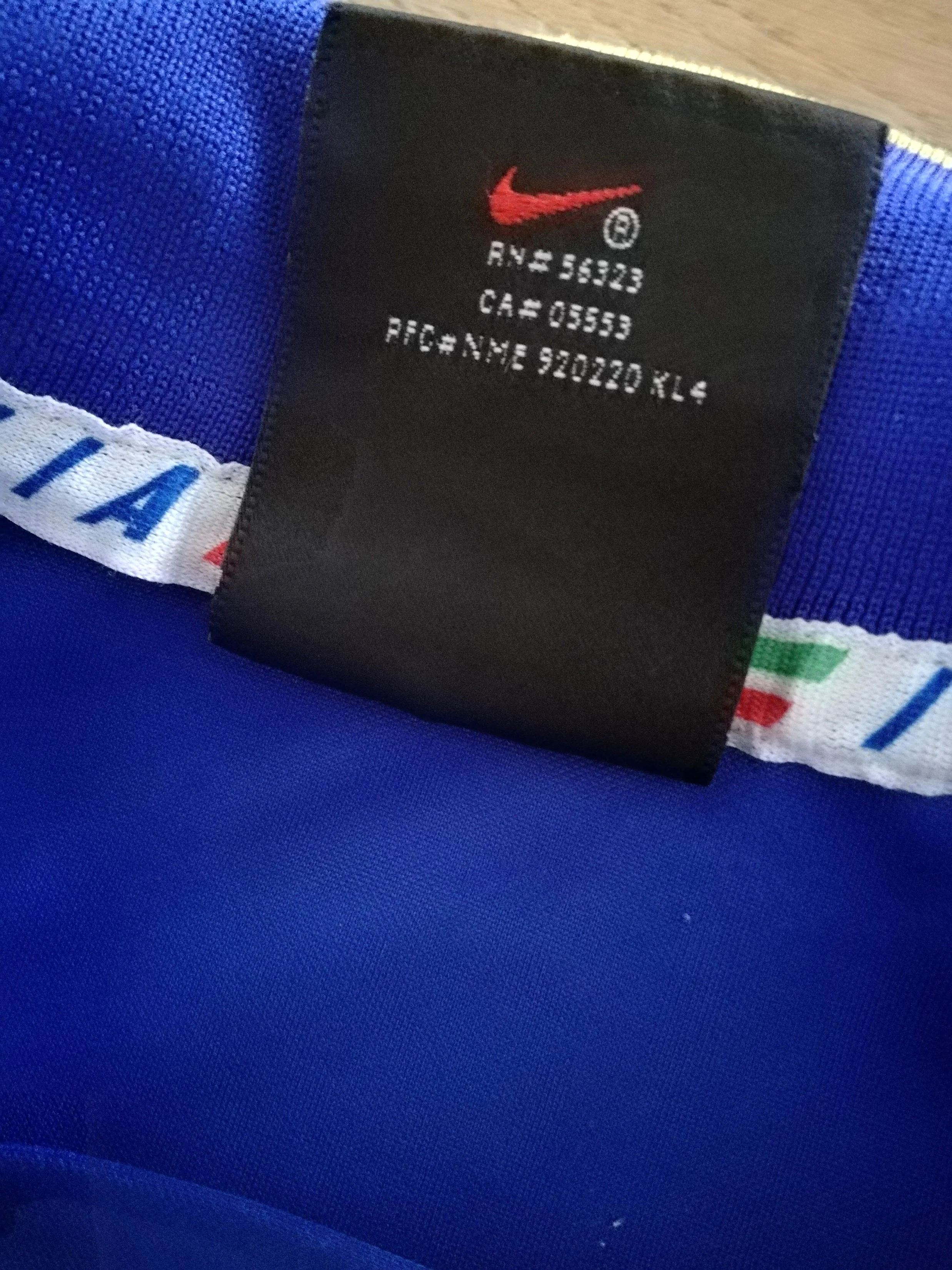 1996/97 Italy Home Football Shirt (XL) - Image 3