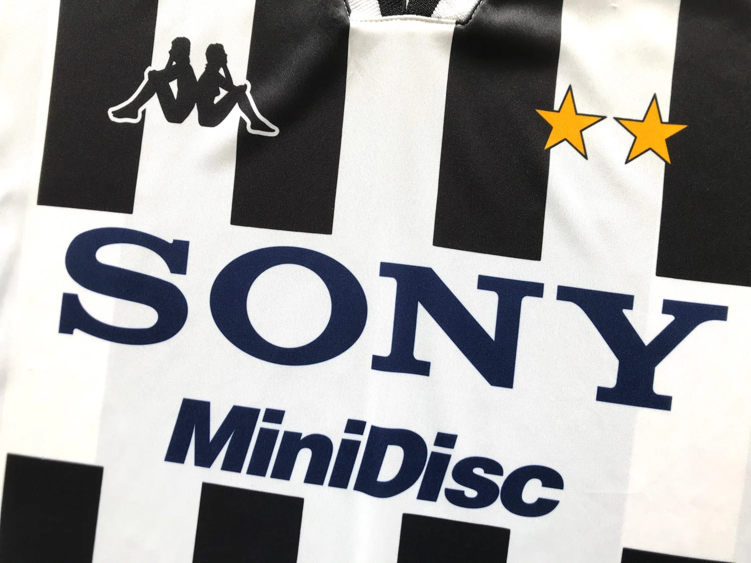 1996/97 Juventus Home Basic Football Shirt (L) - Image 4