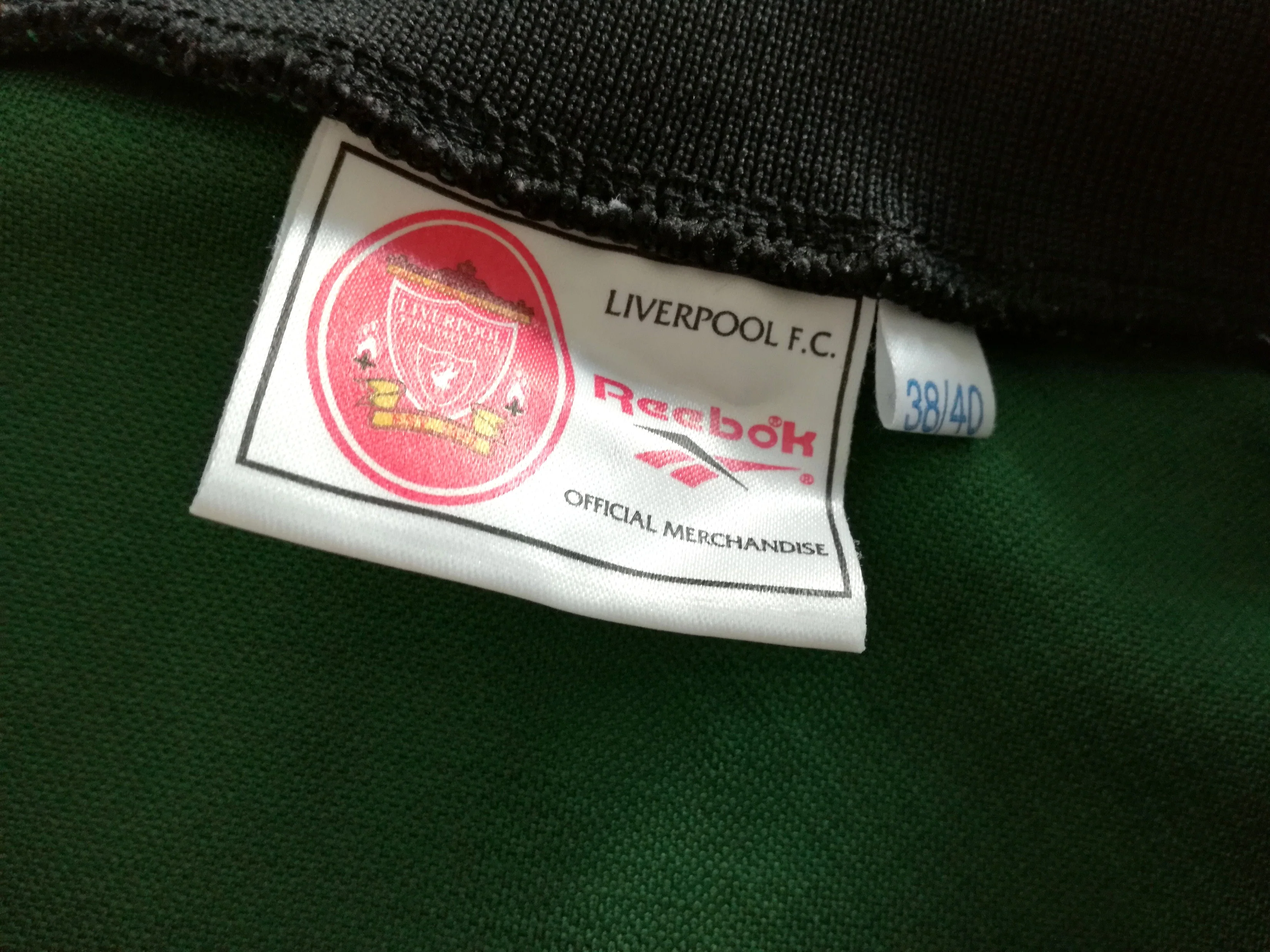 1996/97 Liverpool GK Football Shirt (M) - Image 2