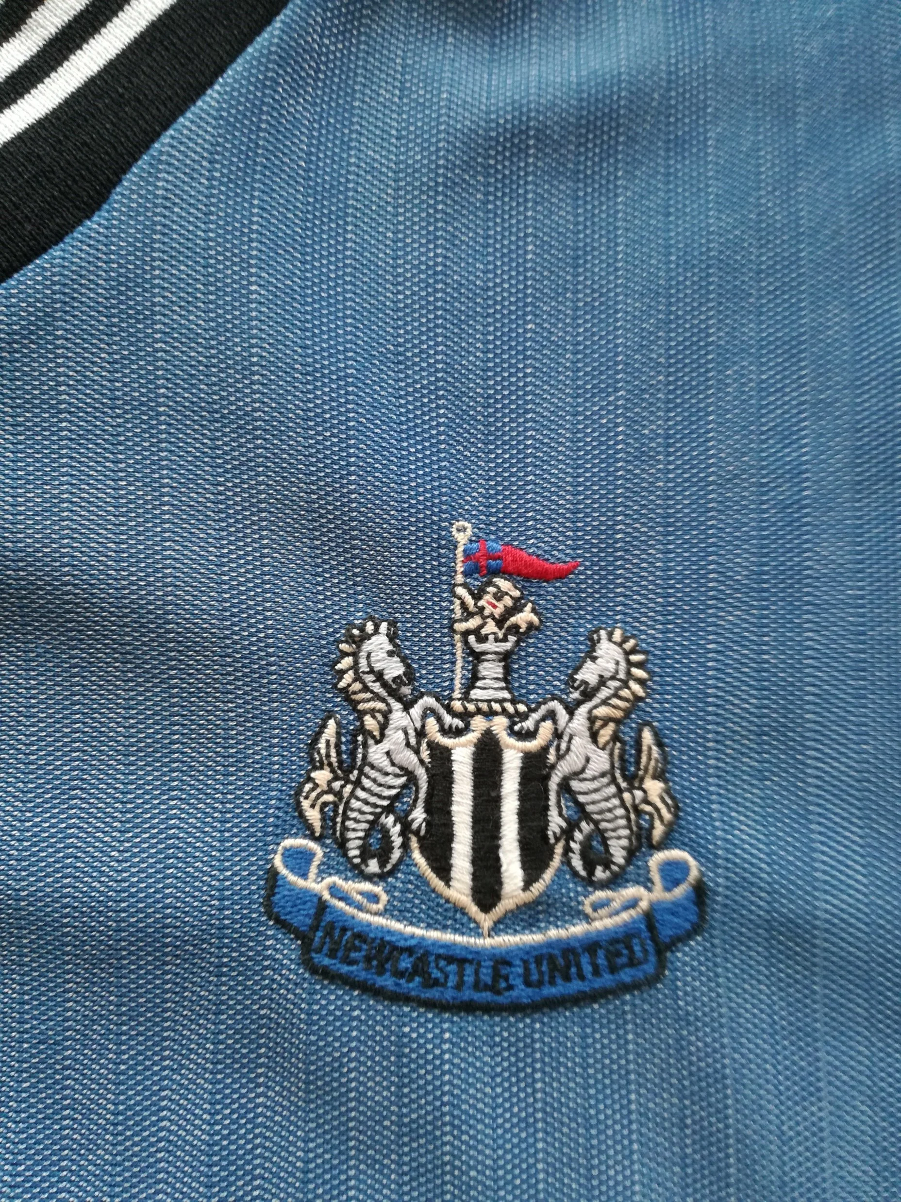 1996/97 Newcastle United Away Football Shirt (L) - Image 4