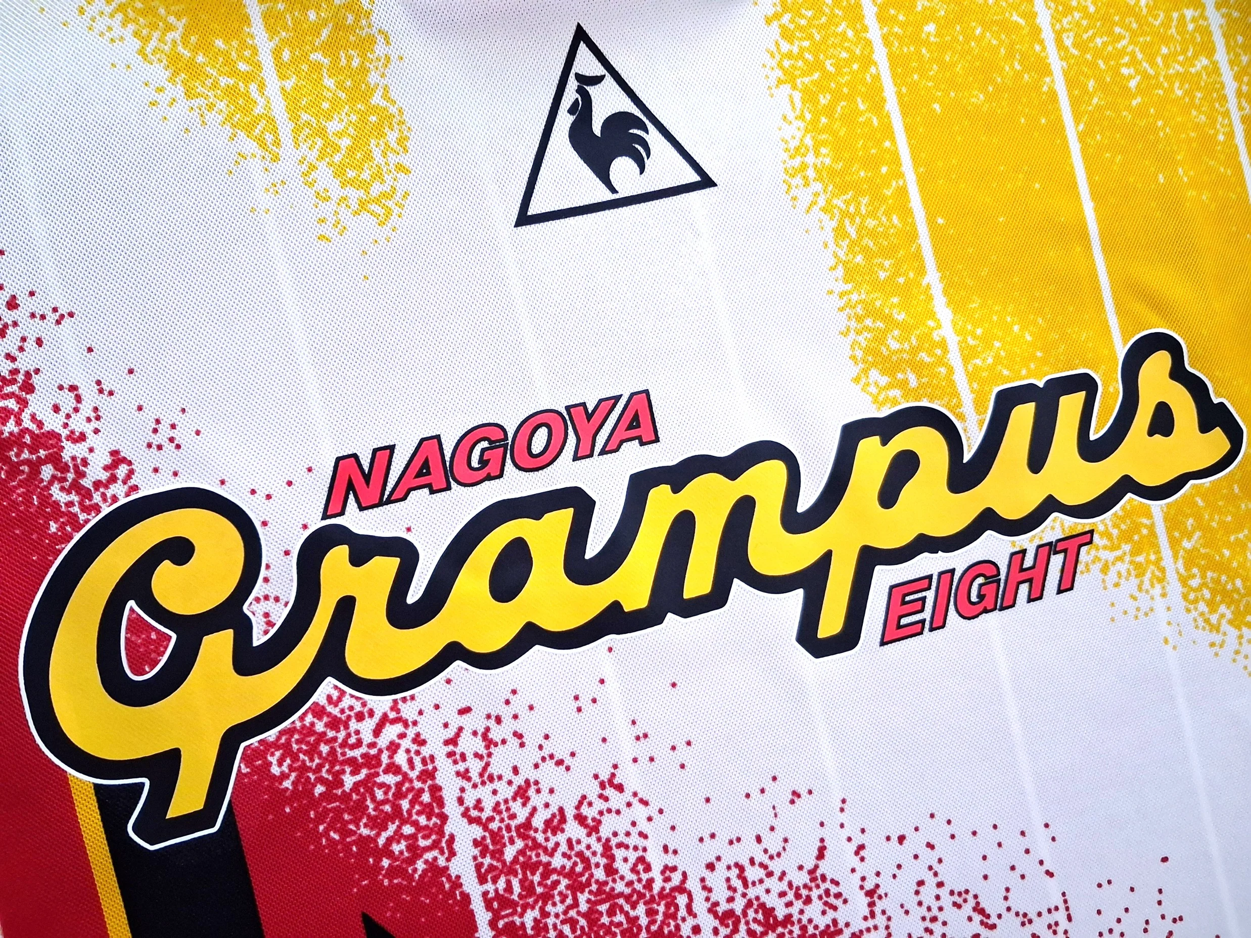 1996 Nagoya Grampus Eight Cup Football Shirt (M) - Image 3