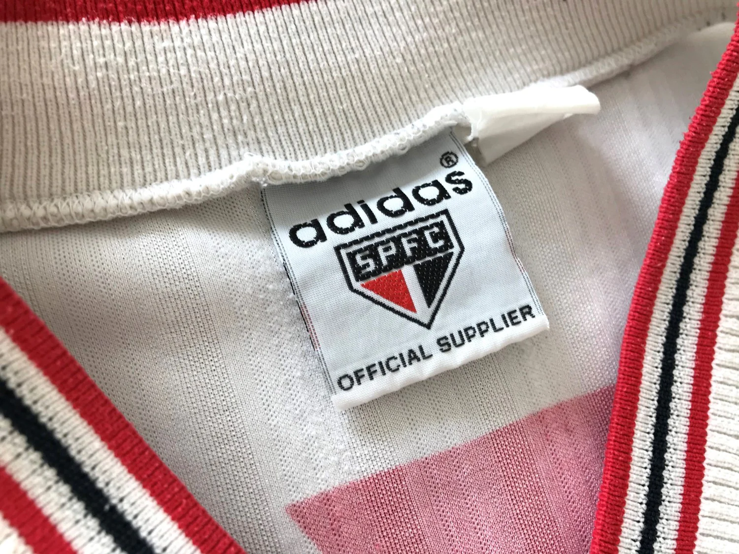 1996 Sao Paulo Home Football Shirt #9 (M) - Image 5