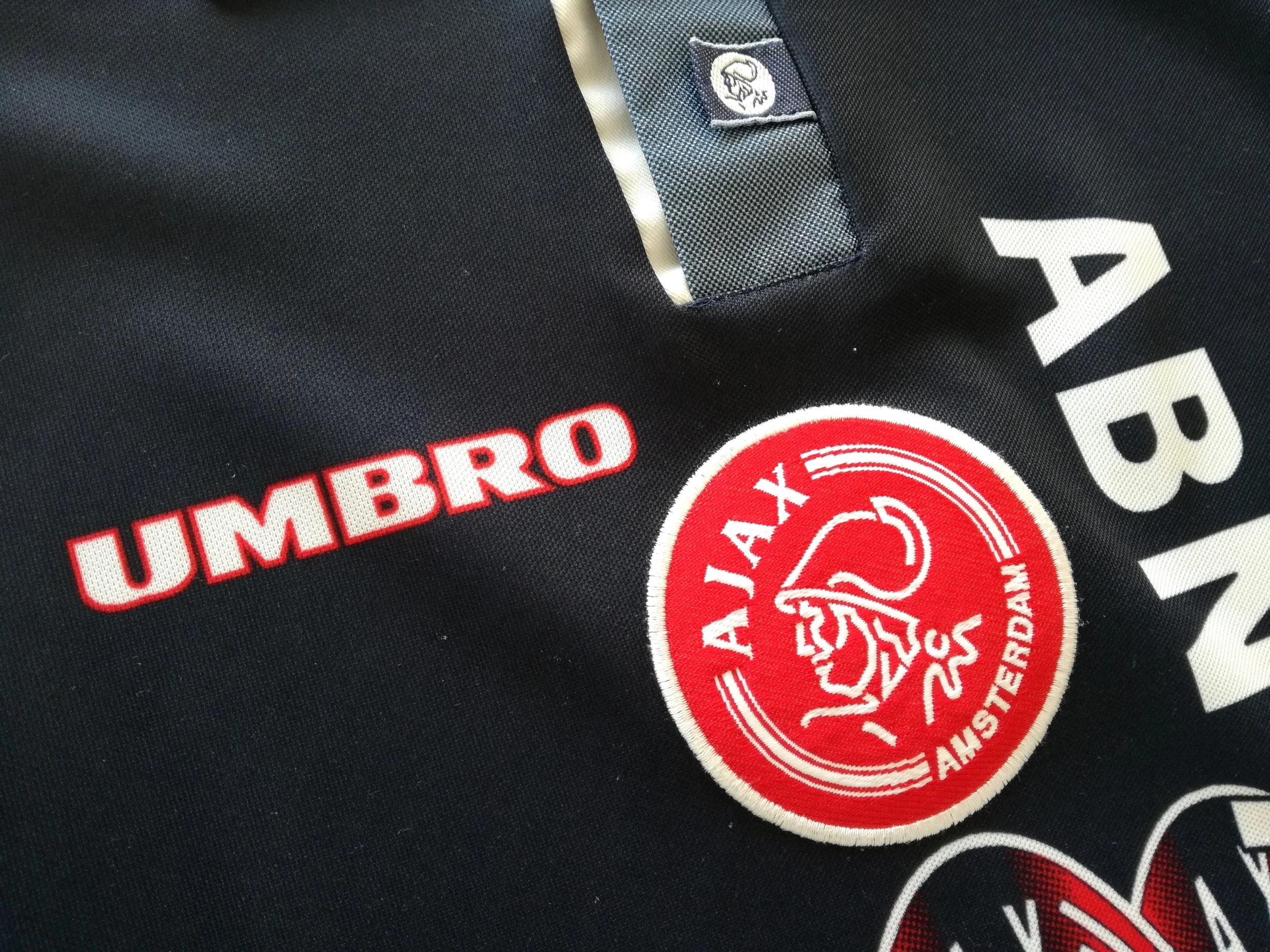 1997/98 Ajax Away Football Shirt (S) - Image 4
