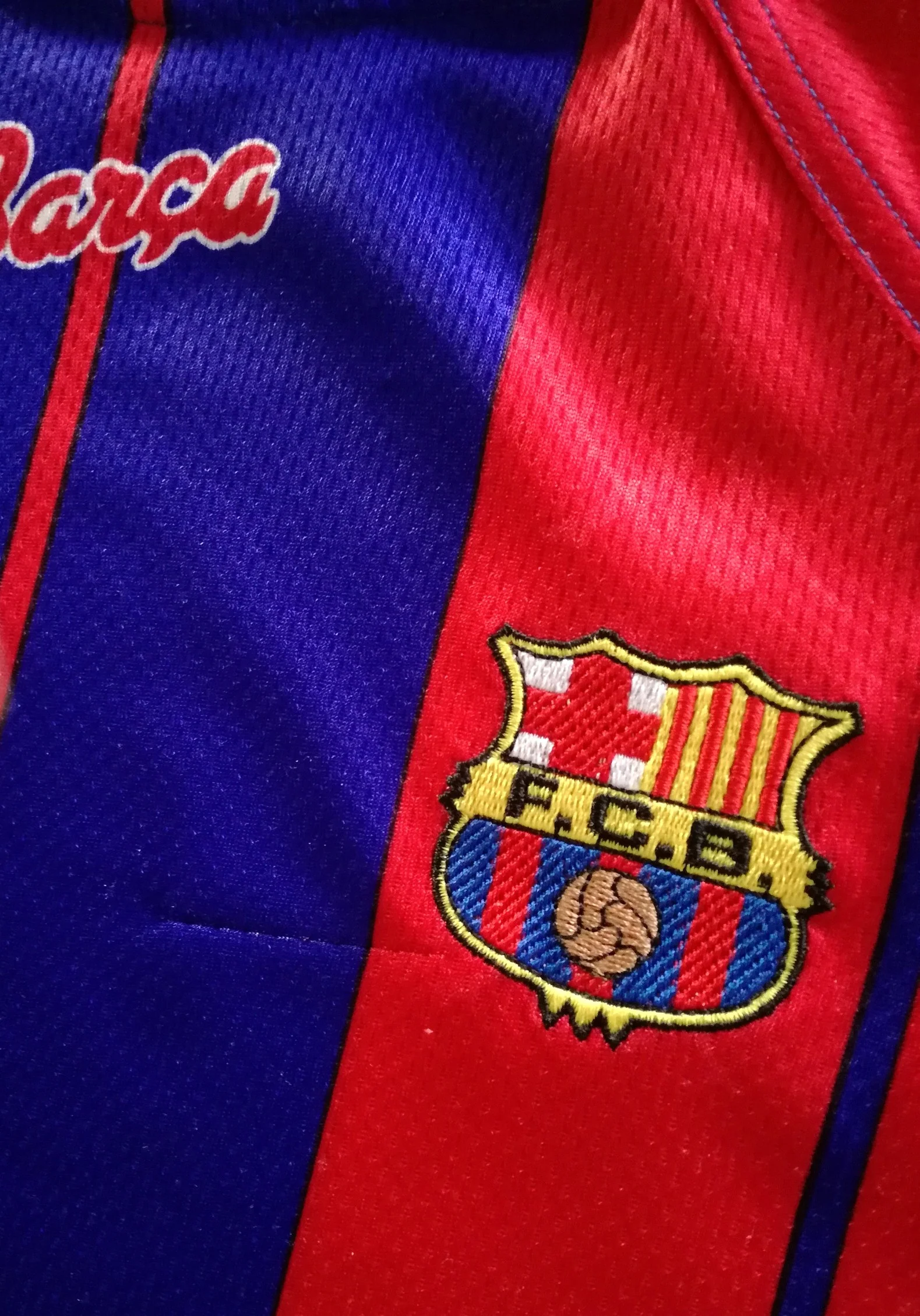 1997/98 Barcelona Home Football Shirt (M) - Image 5