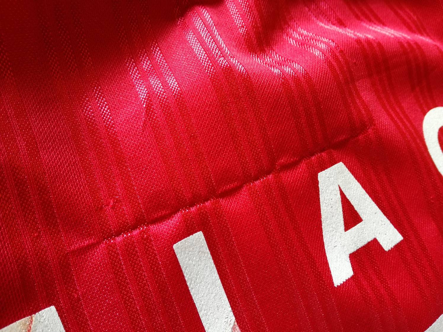 1997/98 Benfica Home Football Shirt Tiago #6 (M) - Image 9