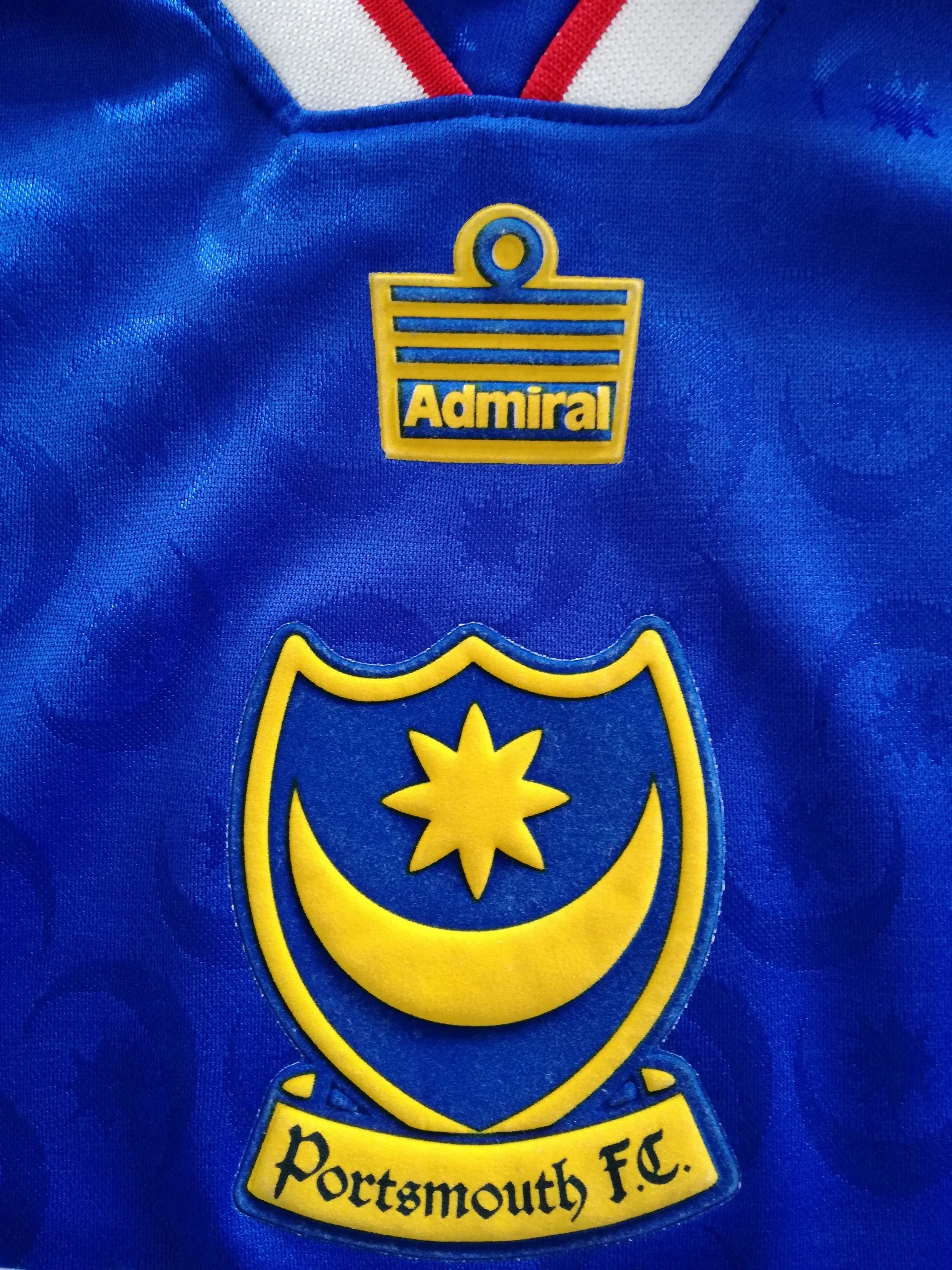 1997/98 Portsmouth Home Football Shirt (L) - Image 4