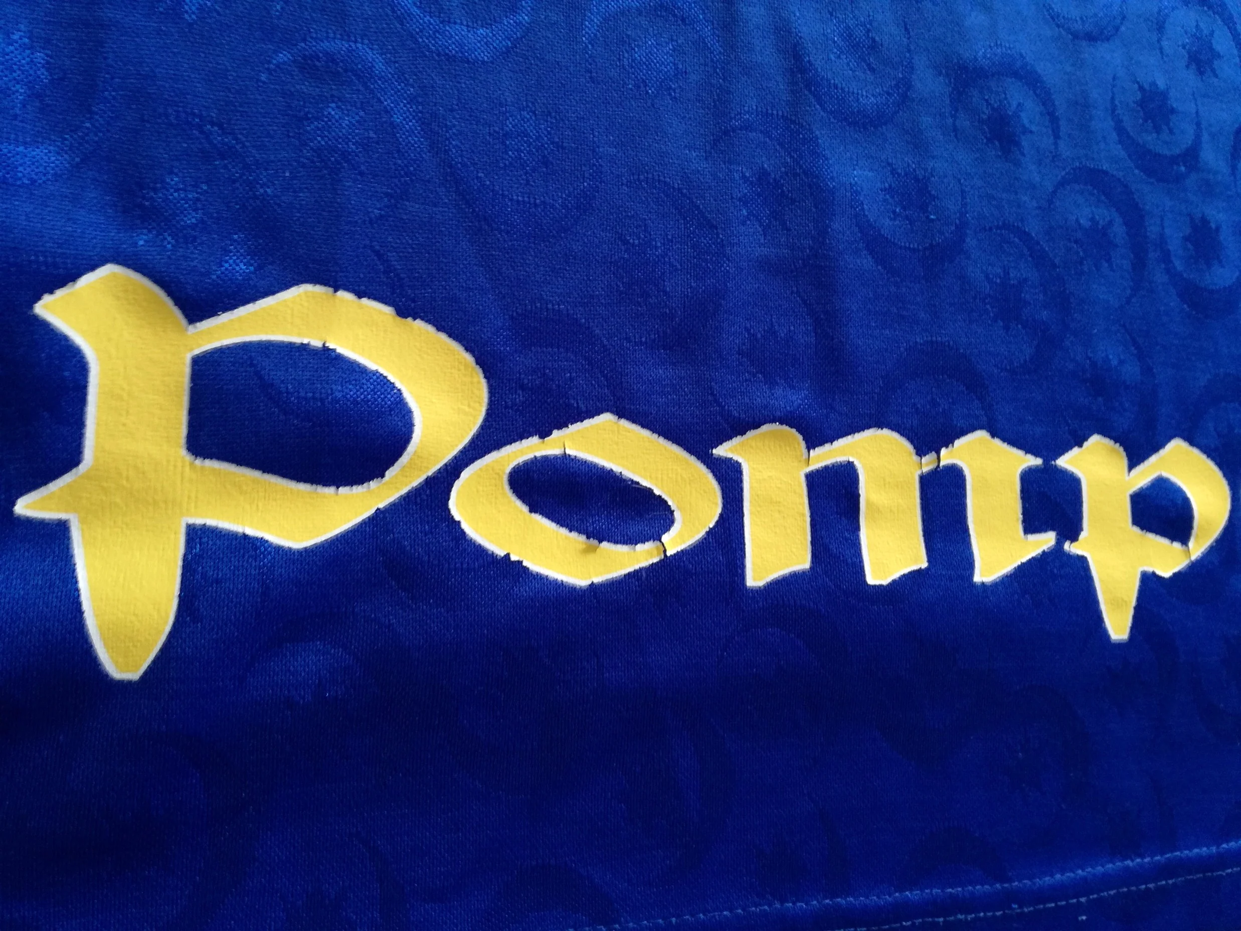 1997/98 Portsmouth Home Football Shirt (L) - Image 7
