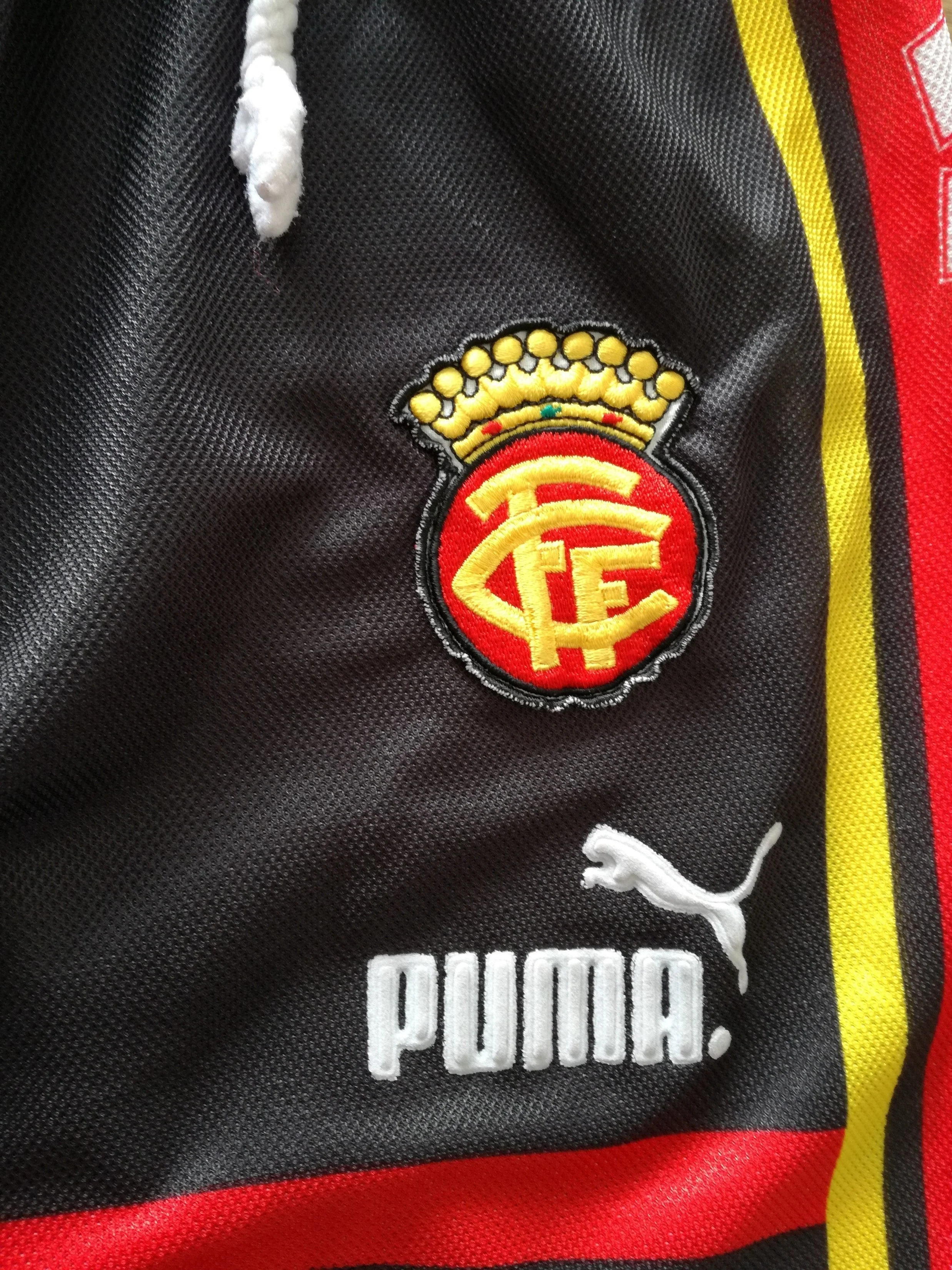1998/99 Catalonia Home Player Issue Football Shirt + Shorts #15 (L) - Image 10