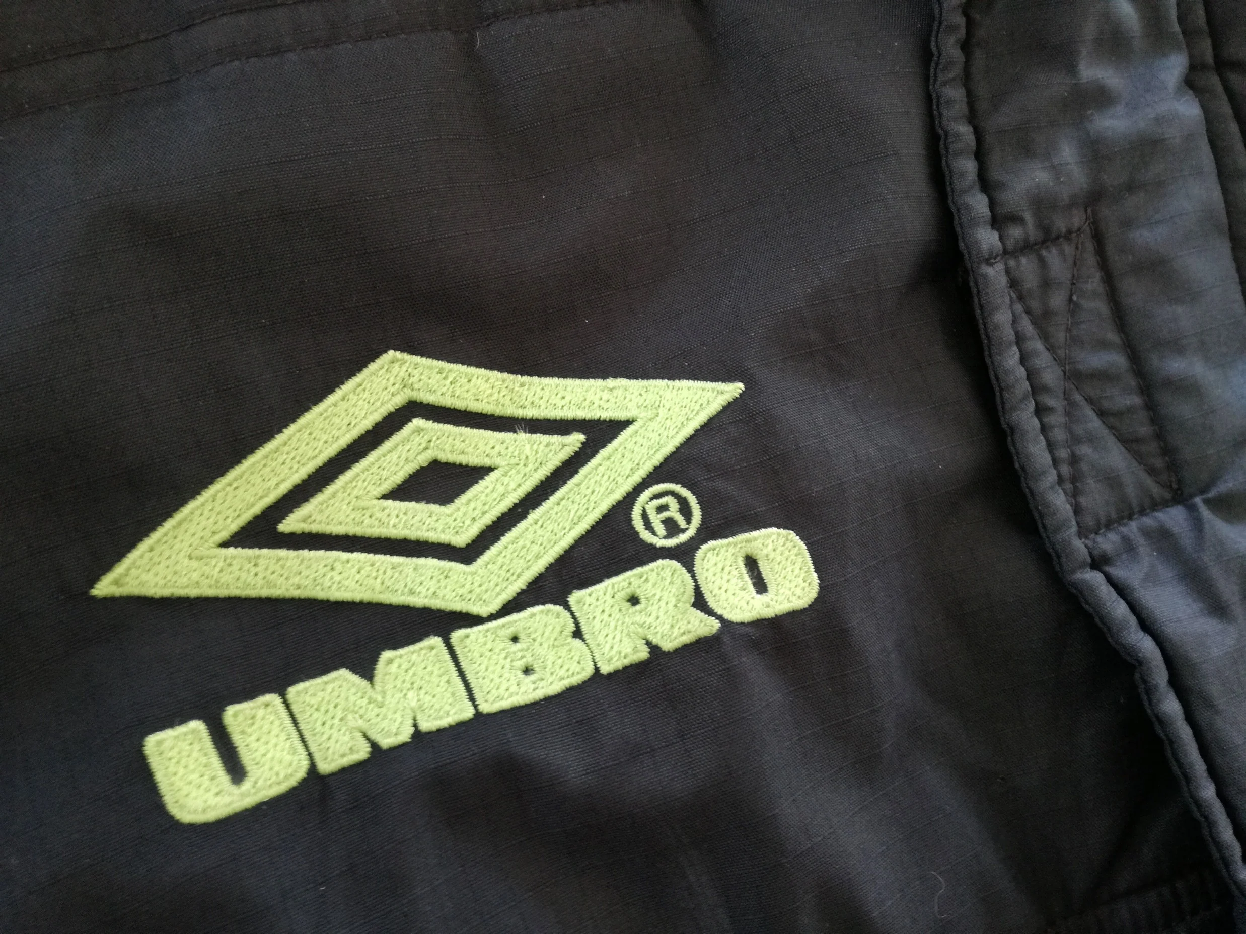 1998/99 Man Utd Padded Bench Coat (Y) - Image 3