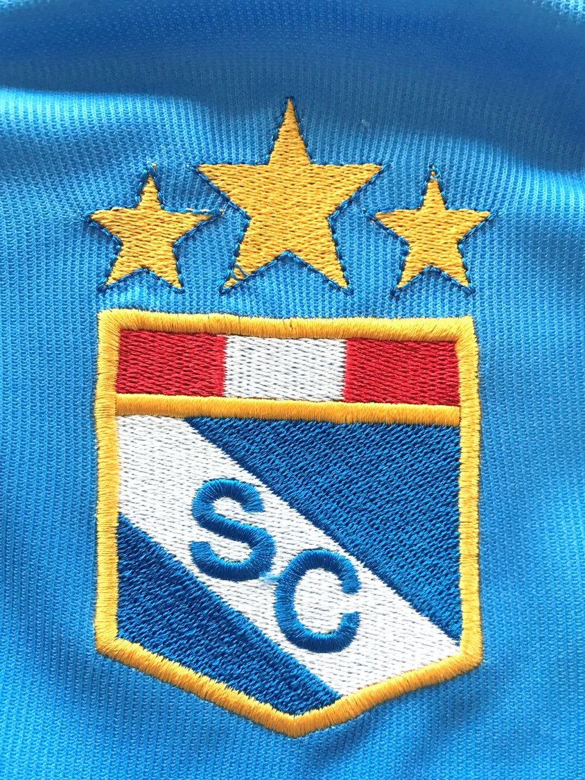 2000 Sporting Cristal Home Football Shirt (M) - Image 4