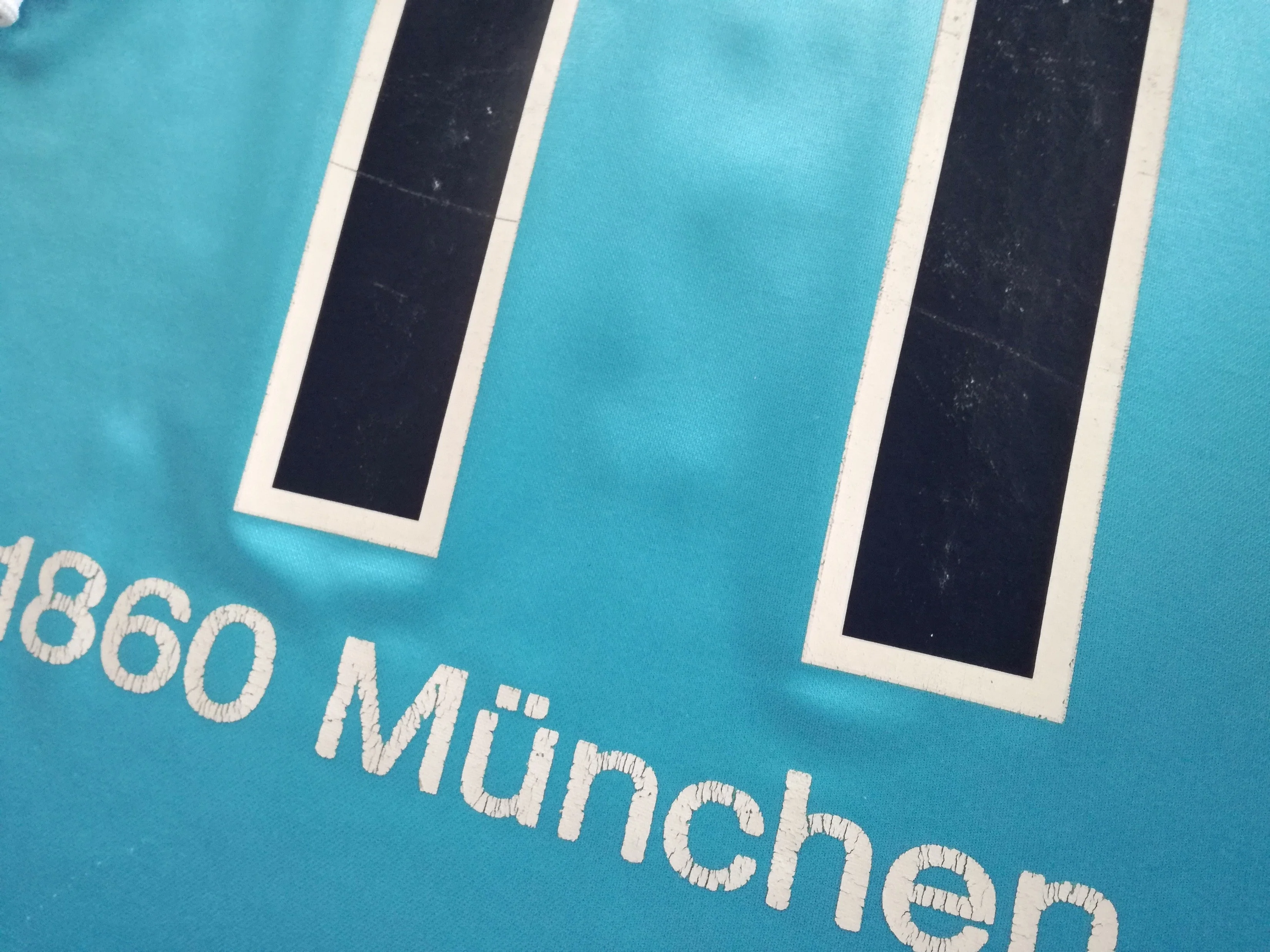 1999/00 1860 Munich Home Bundesliga Football Shirt Winkler #11 (XL) - Image 7