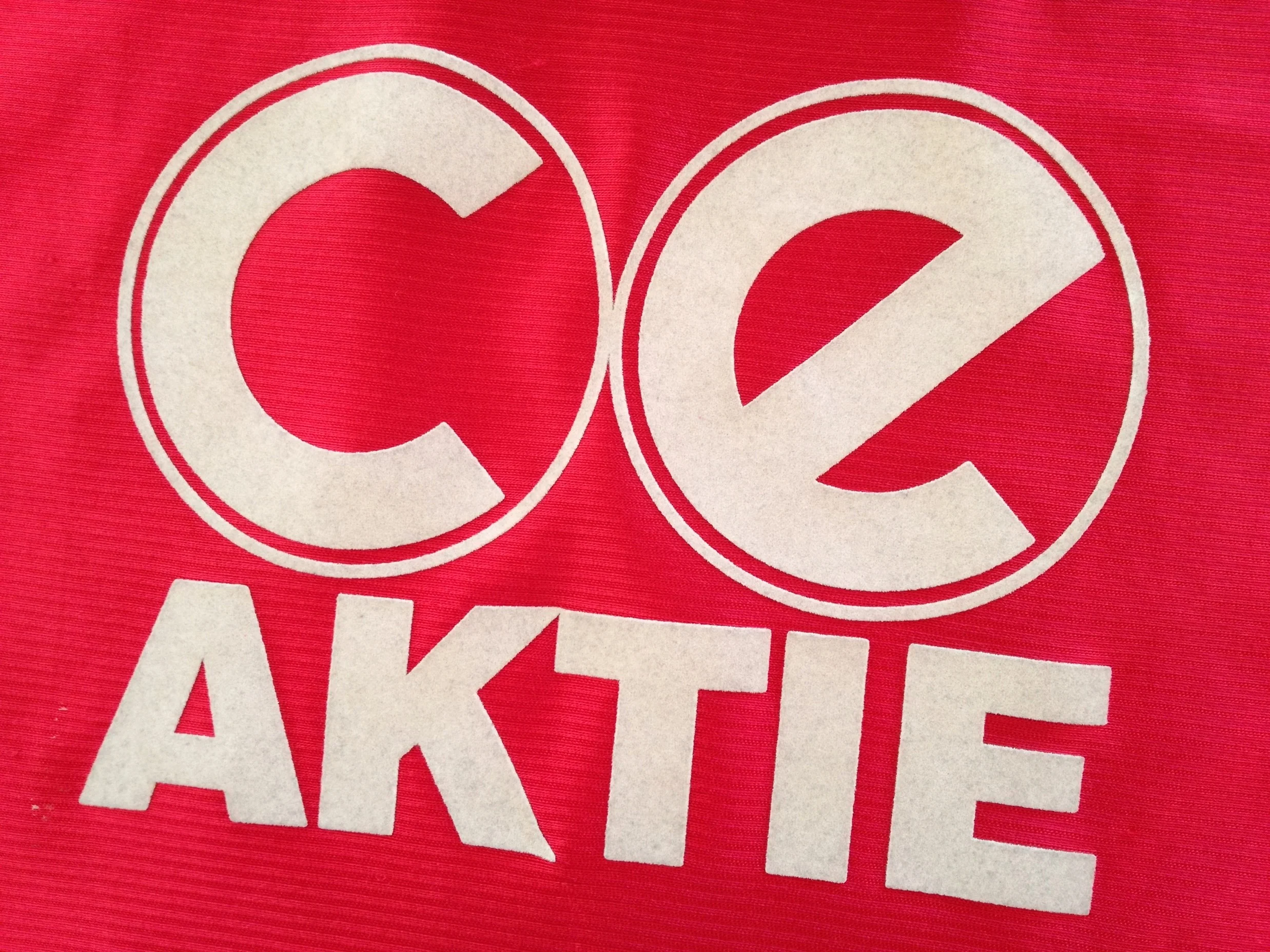 1999/00 Unterhaching 'Special Edition' Football Shirt (XL) - Image 8