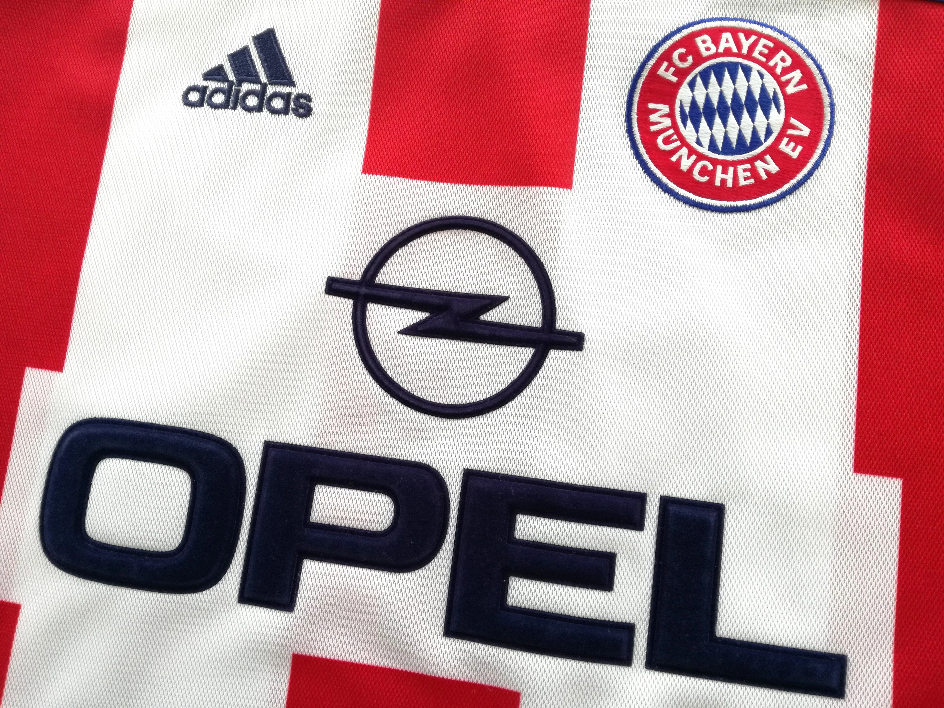2000/01 Bayern Munich Away Football Shirt (S) - Image 3