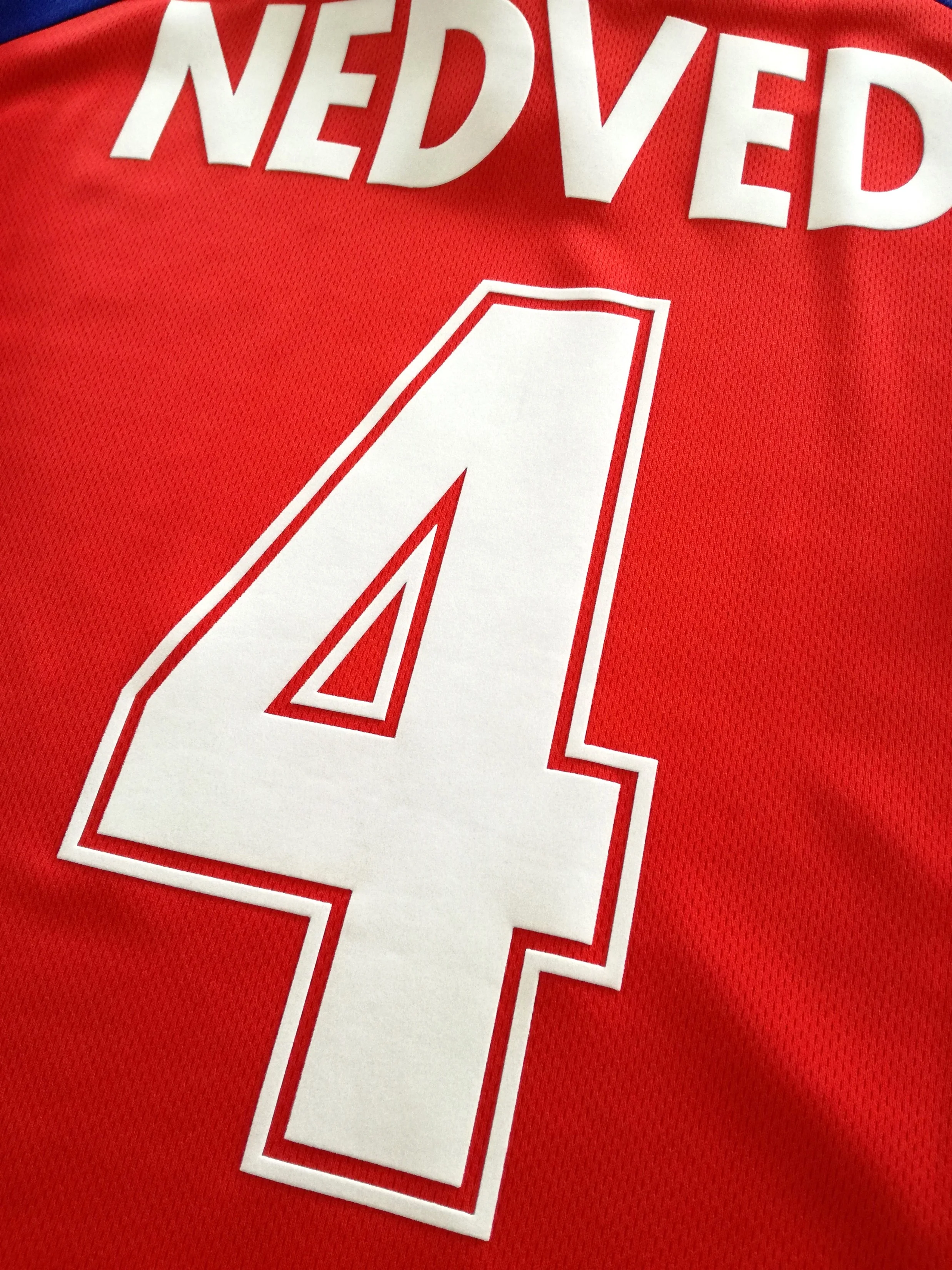 2000/01 Czech Republic Home Player Issue Football Shirt Nedved #4 (M) - Image 7