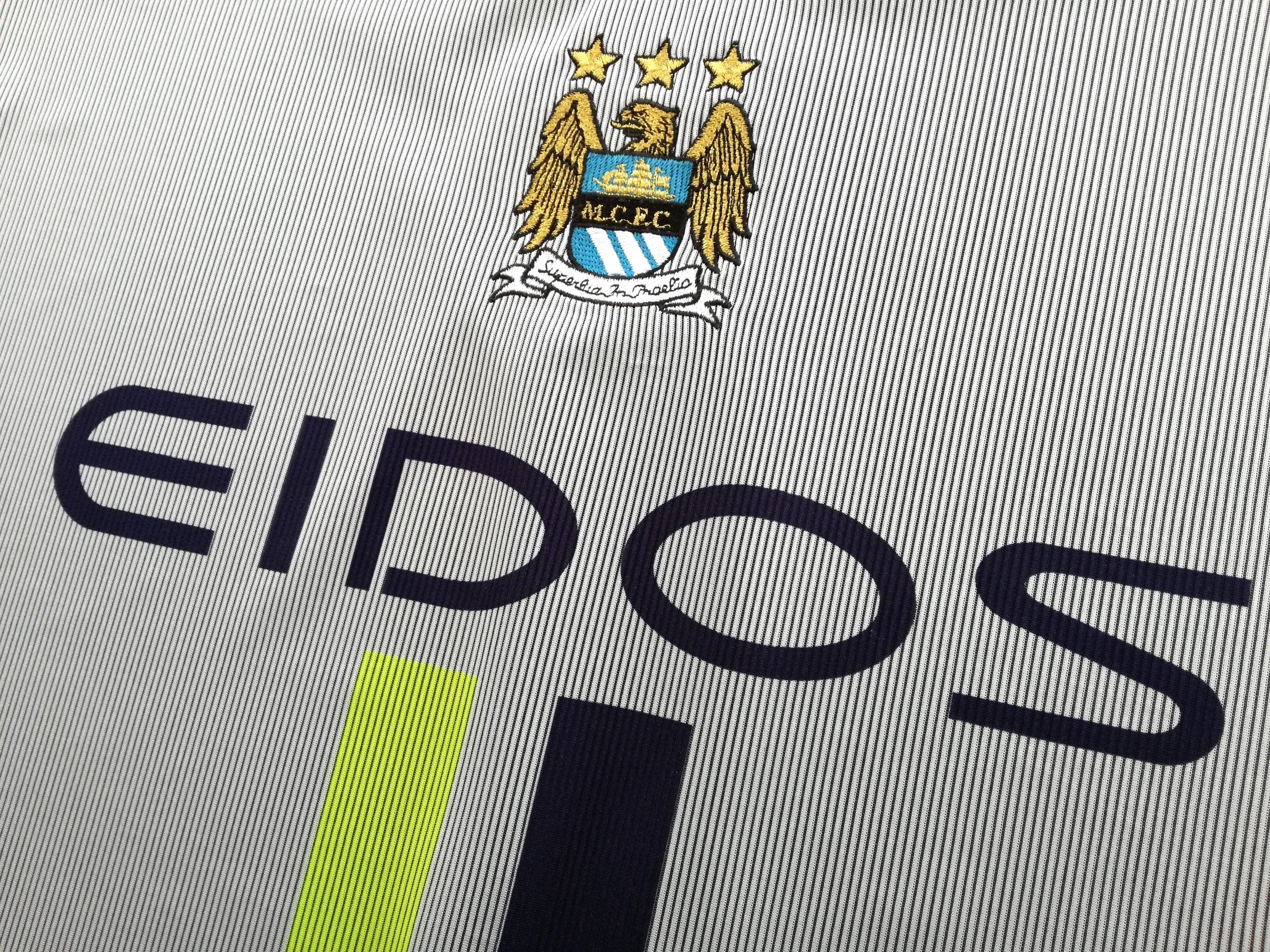 2000/01 Man City Away Football Shirt (M) - Image 4