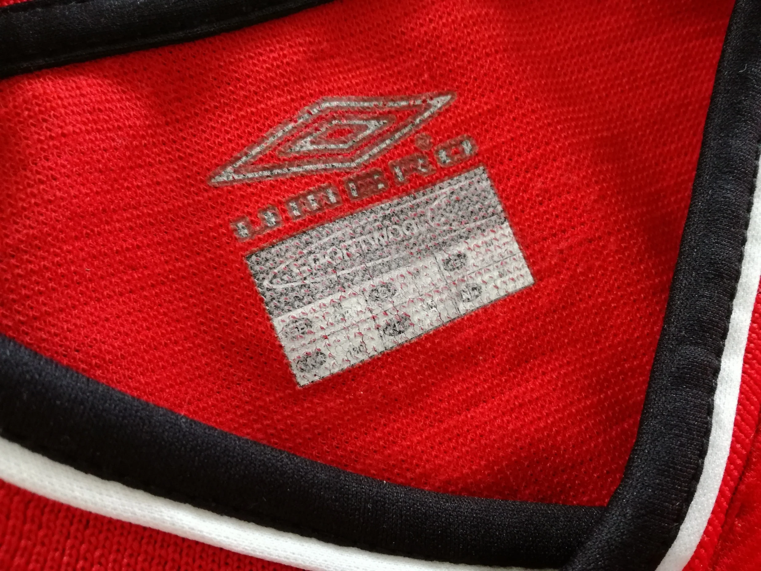 2000/01 Man Utd Home Football Shirt (M) - Image 2