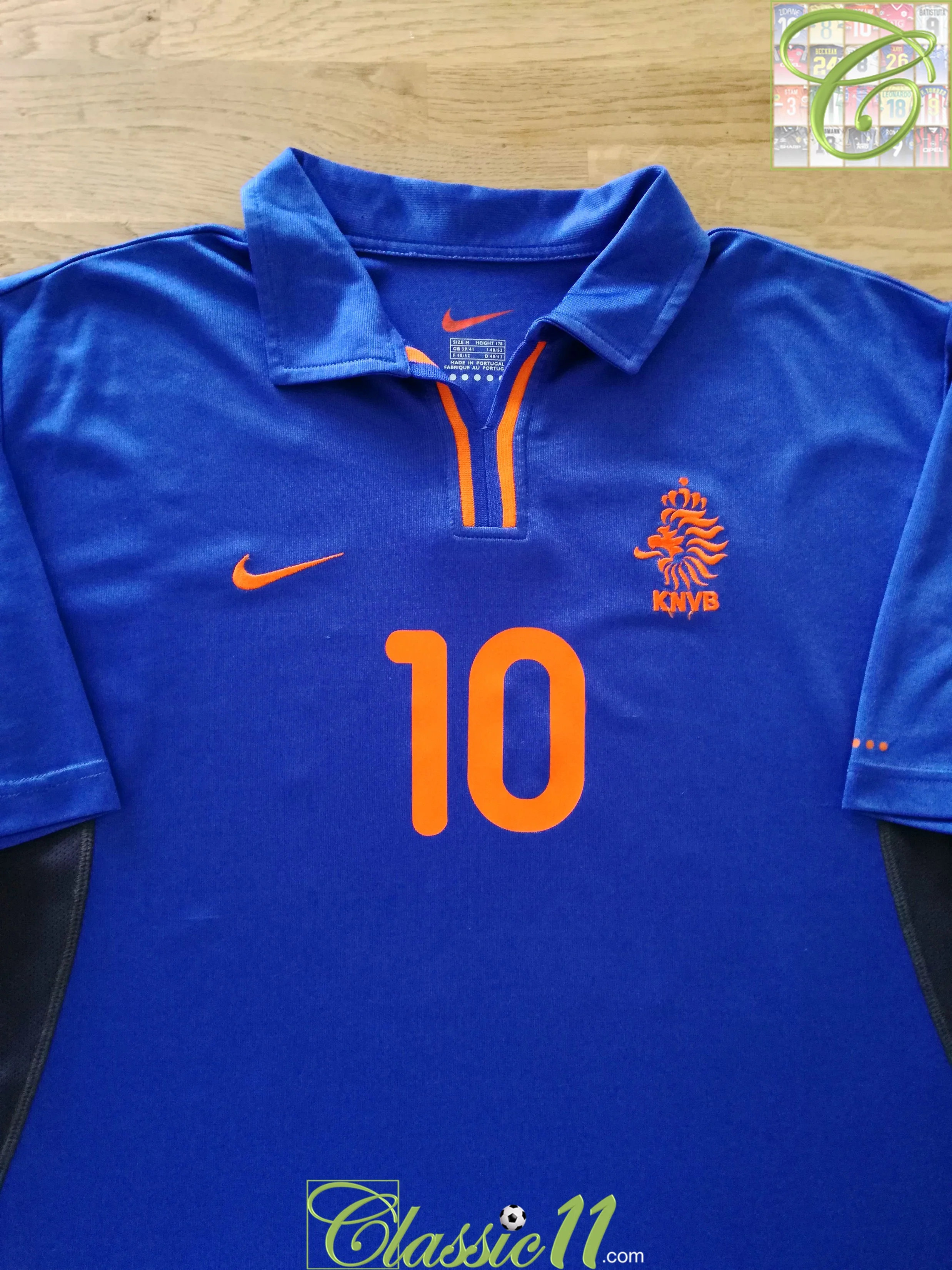 2000/01 Netherlands Away Football Shirt Bergkamp #10 (M) - Image 5