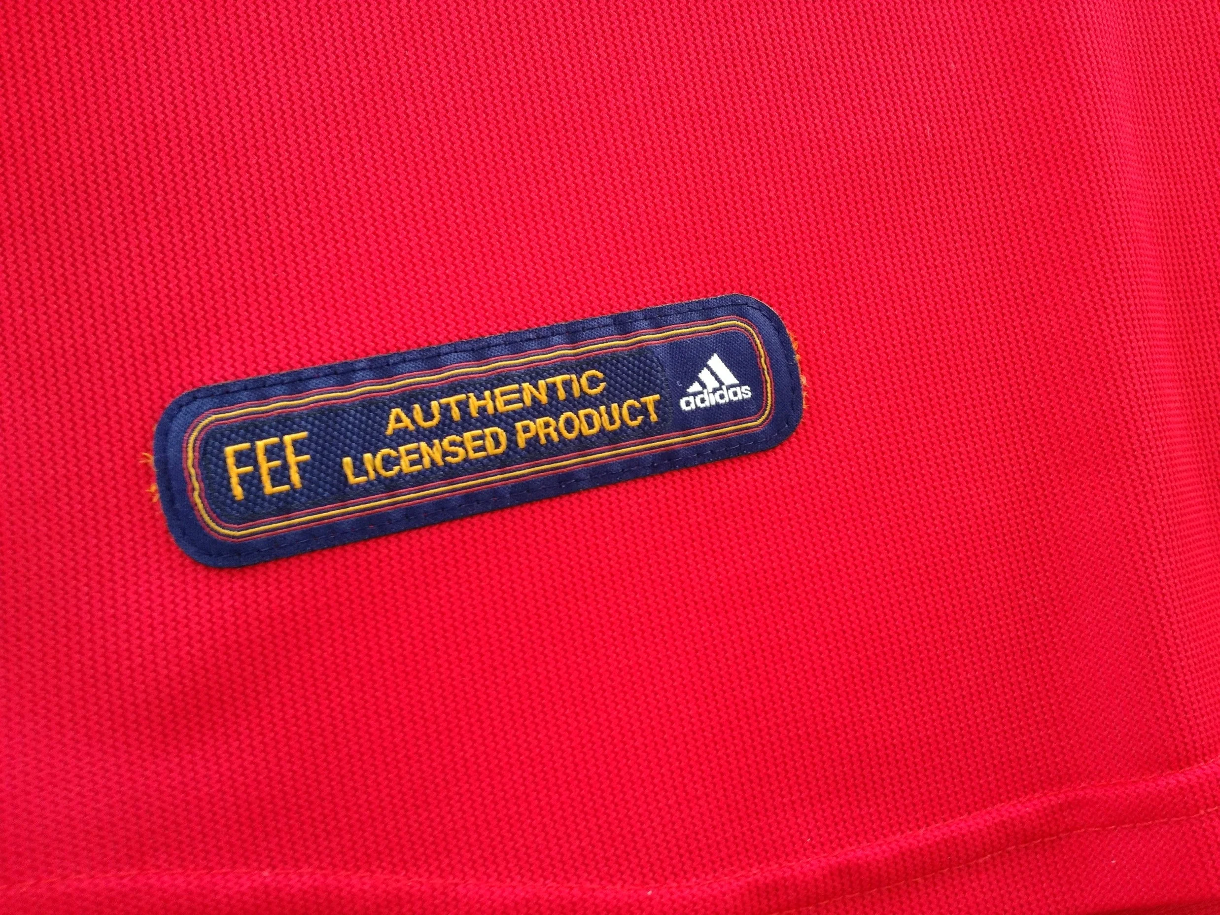 2000/01 Spain Home Football Shirt (M) - Image 9
