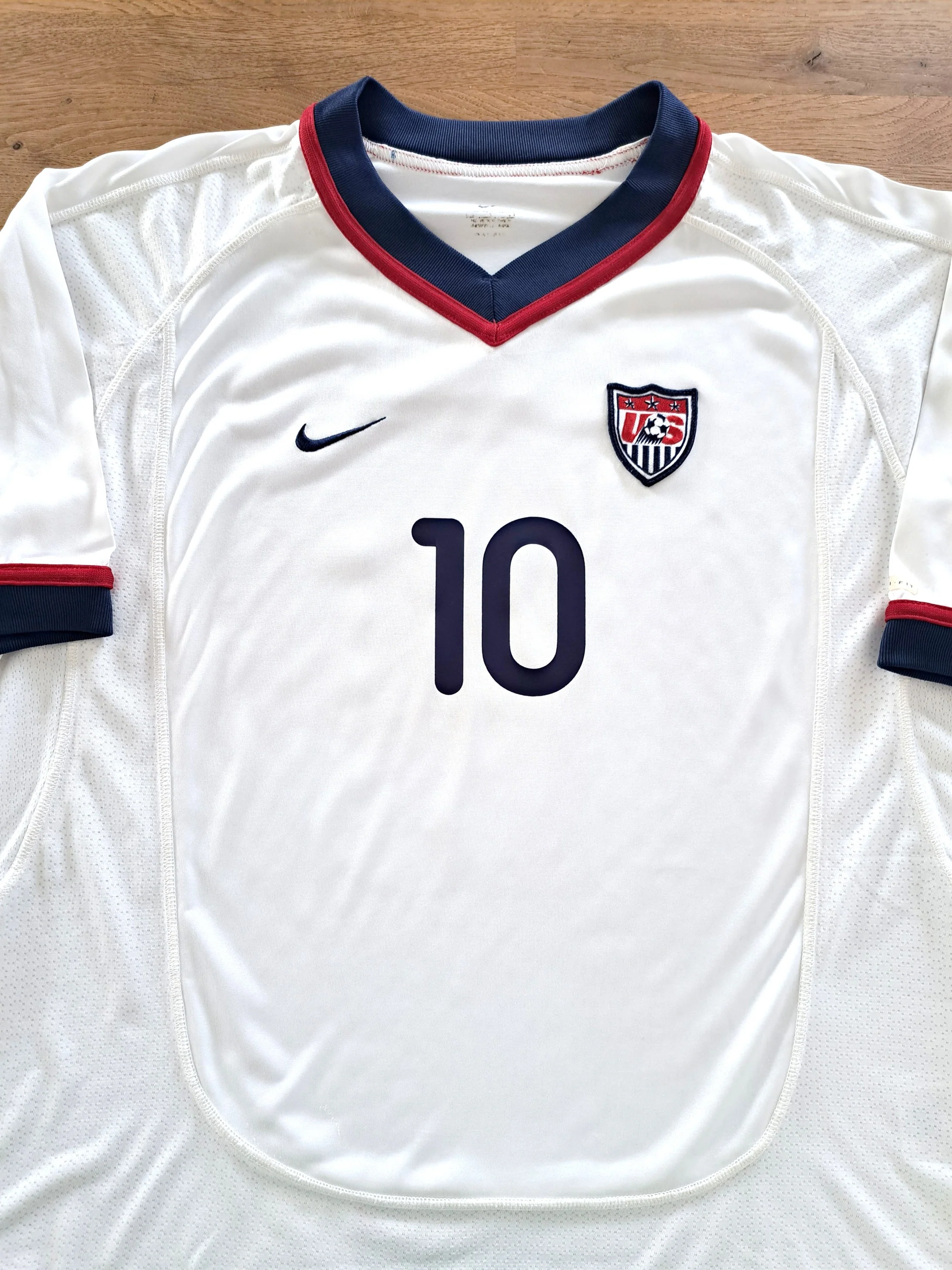 2000/01 USA Home Football Shirt Reyna #10 (L) - Image 2
