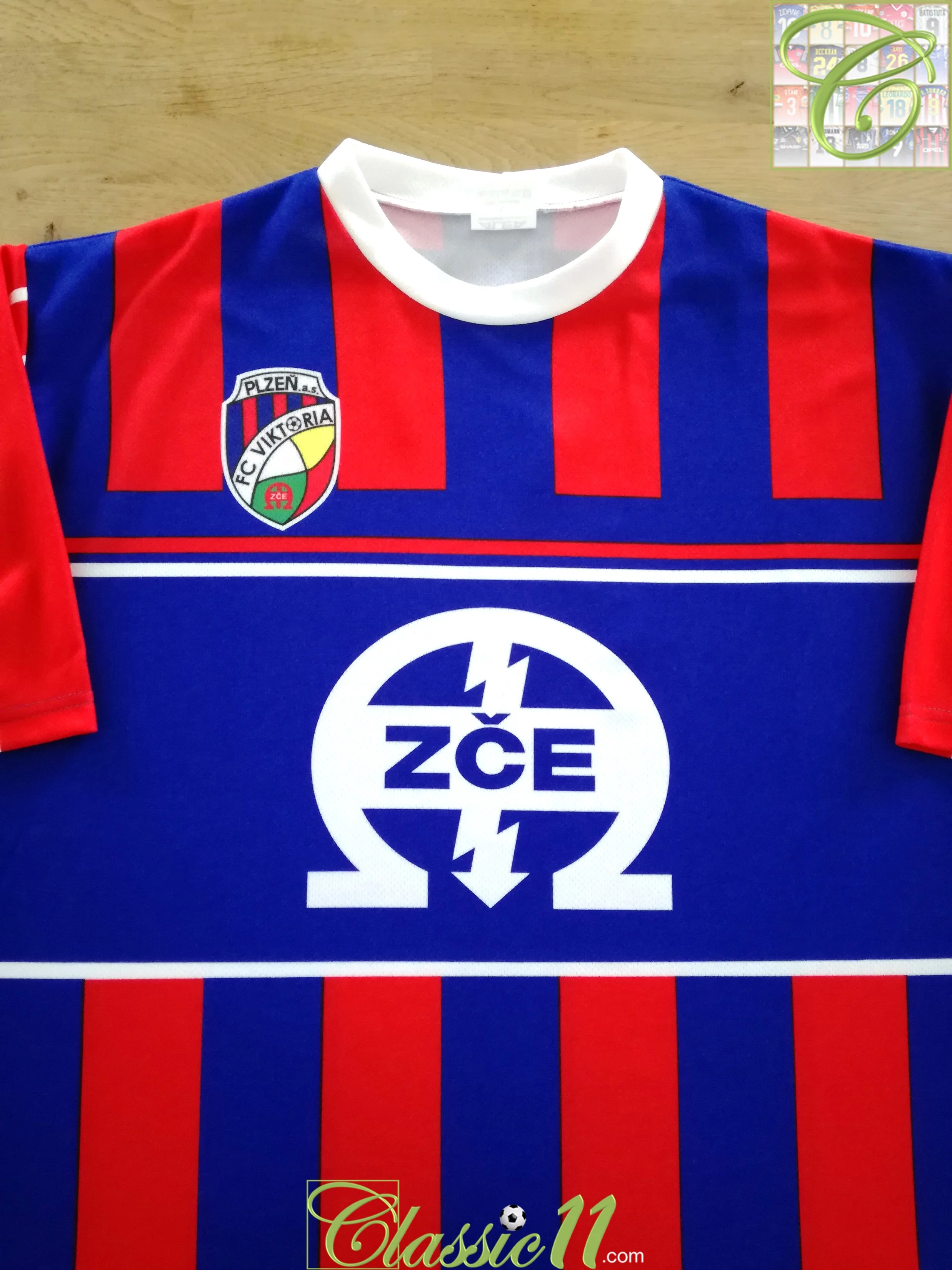 2000/01 Viktoria Plzeň Away Football Shirt #6 (L) - Image 3