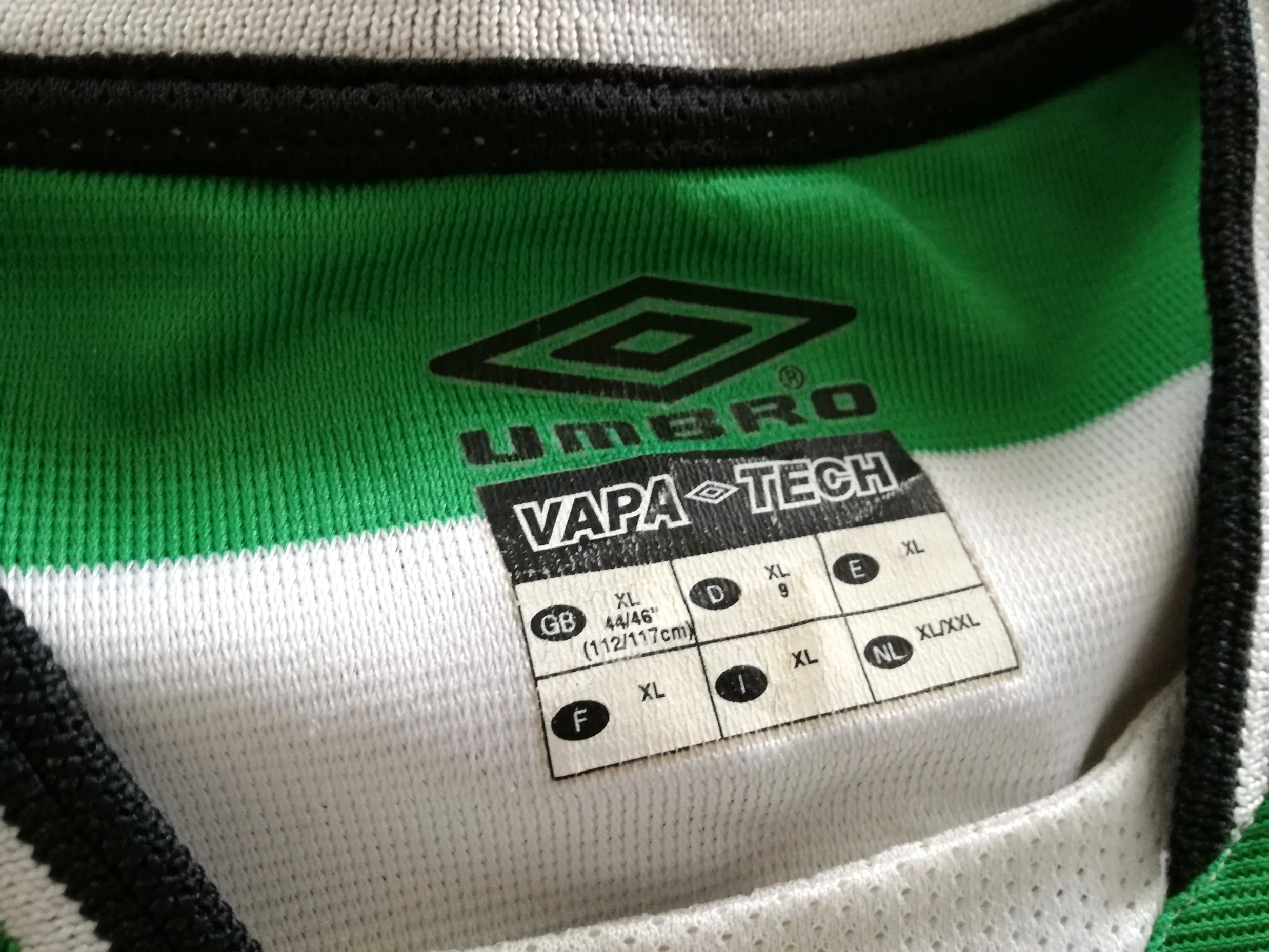 2001/02 Celtic Home Football Shirt (XL) - Image 2