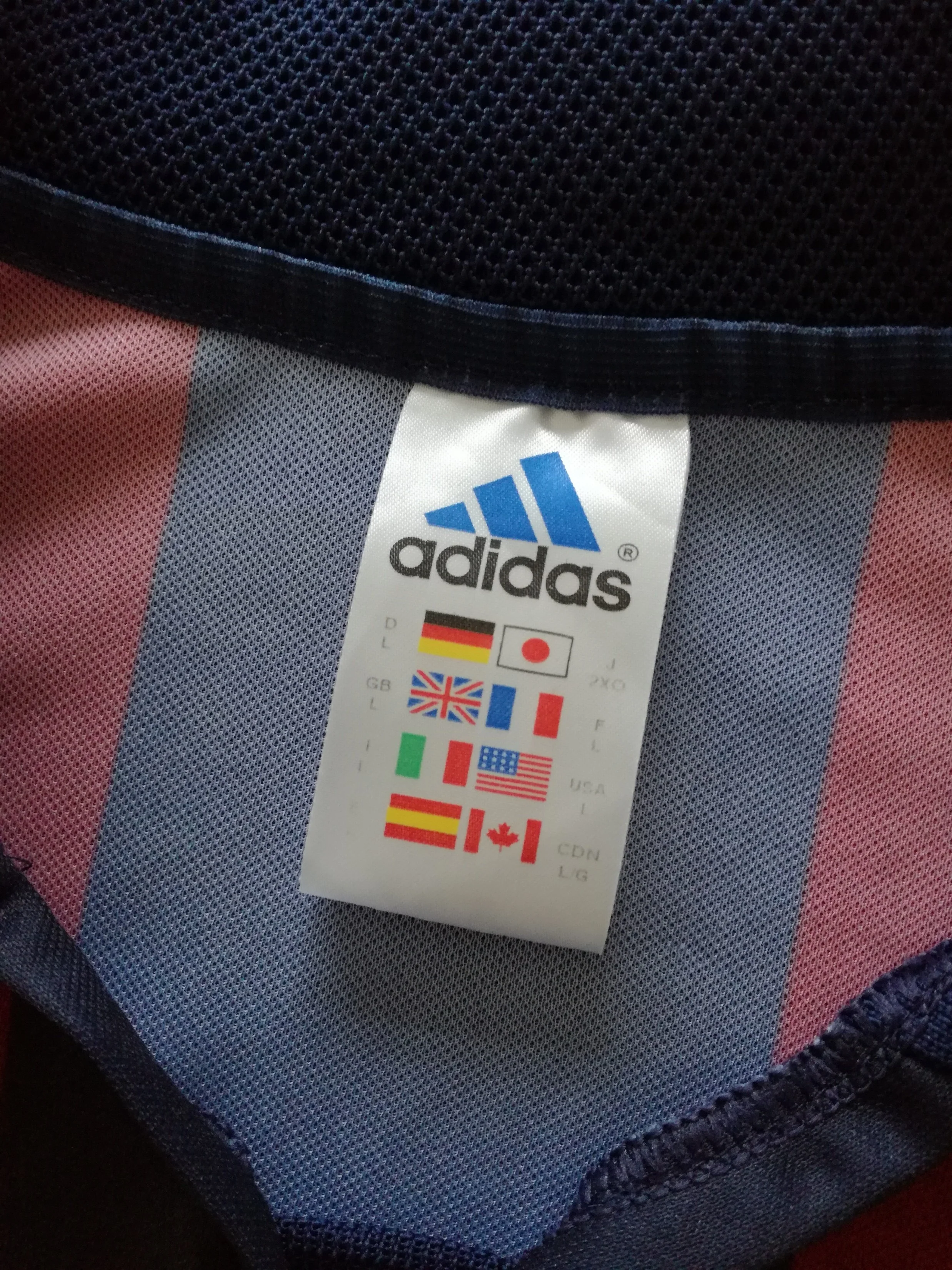 2001/02 Djurgardens Away Football Shirt (L) - Image 2