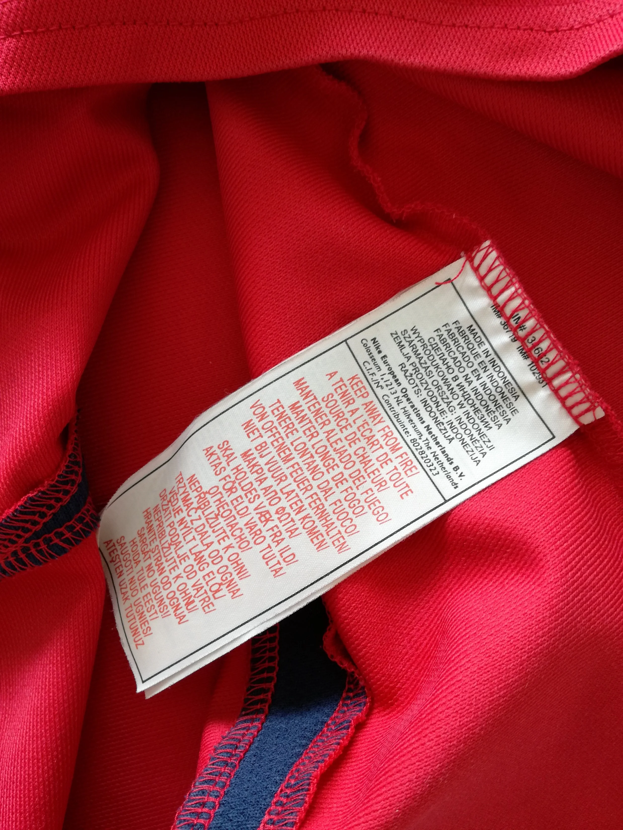 2002/03 Arsenal Training T-Shirt (S) - Image 4