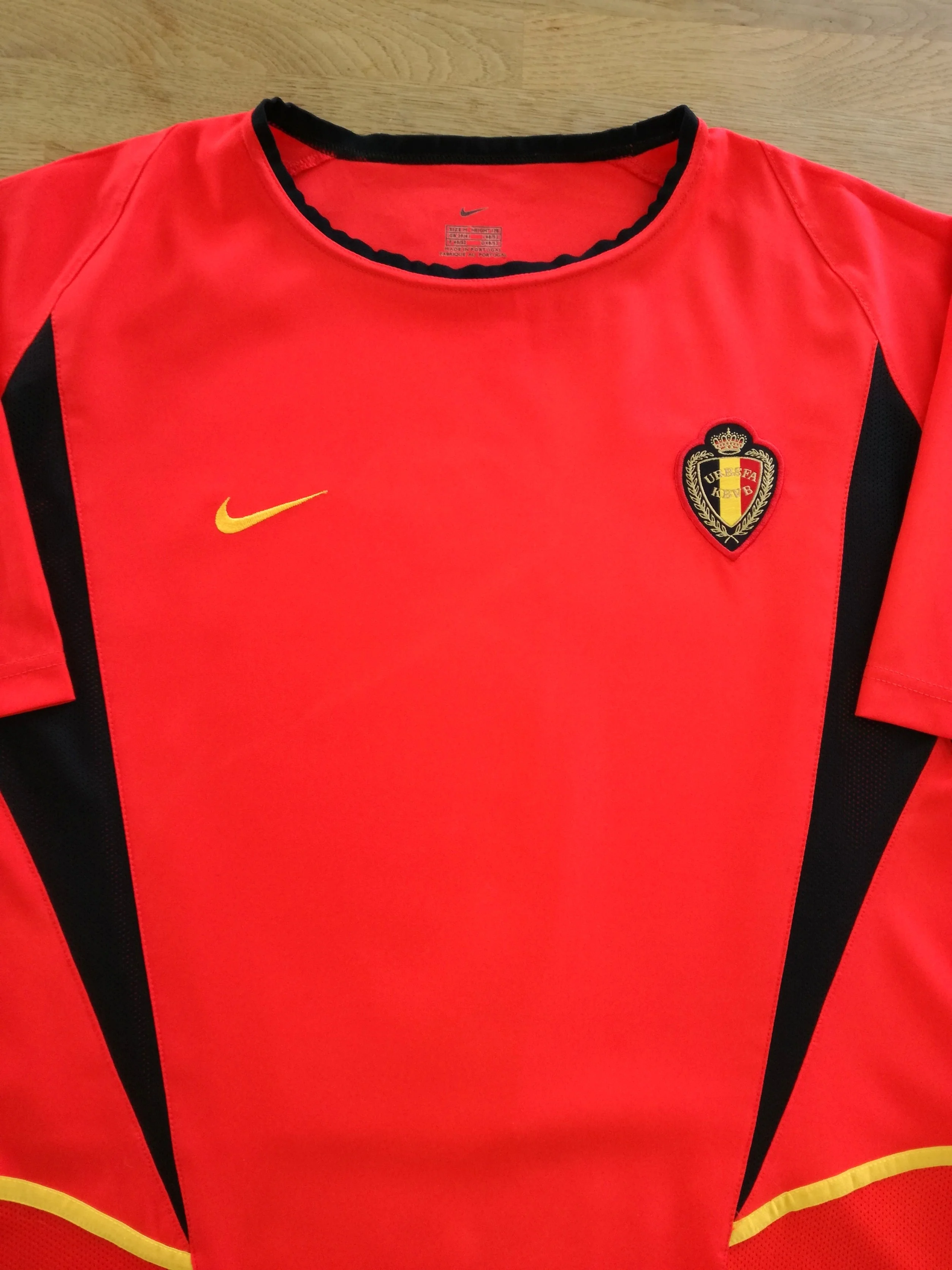 2002/03 Belgium Home Football Shirt (M)