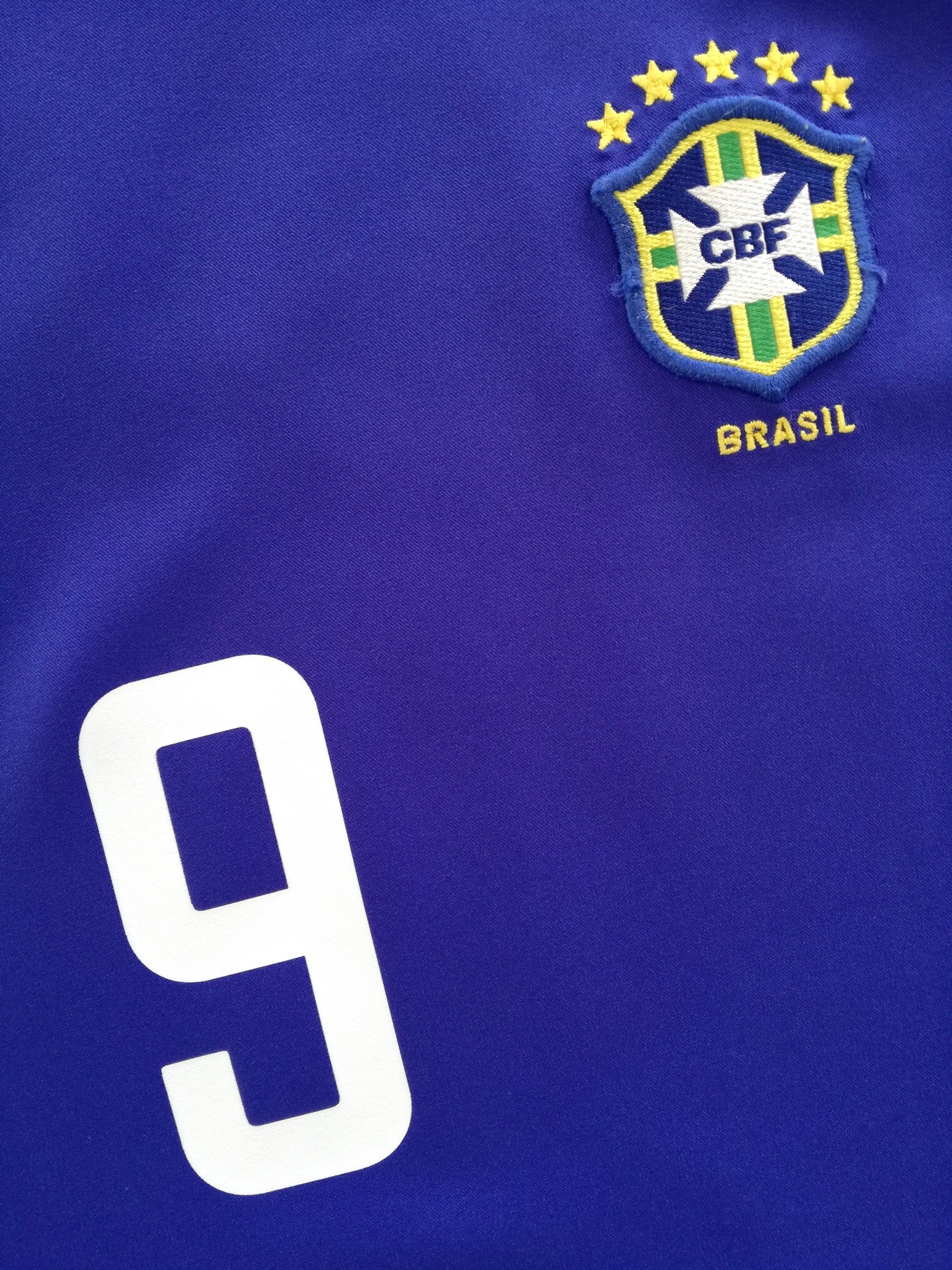 2002/03 Brazil Away Football Shirt Ronaldo #9 (XL) - Image 3