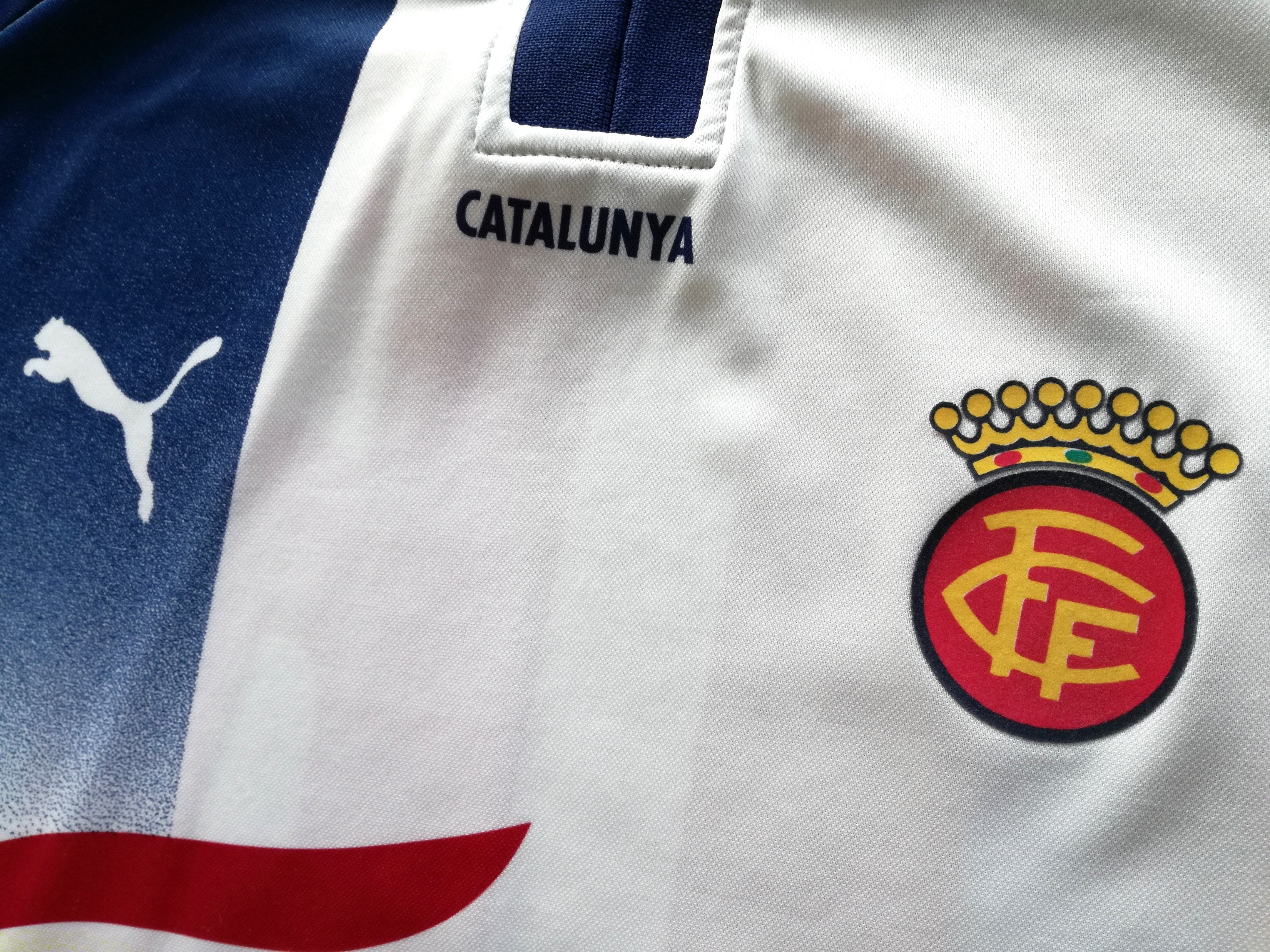 2002/03 Catalonia Home Player Issue Football Shirt + Shorts #12 (L) - Image 7