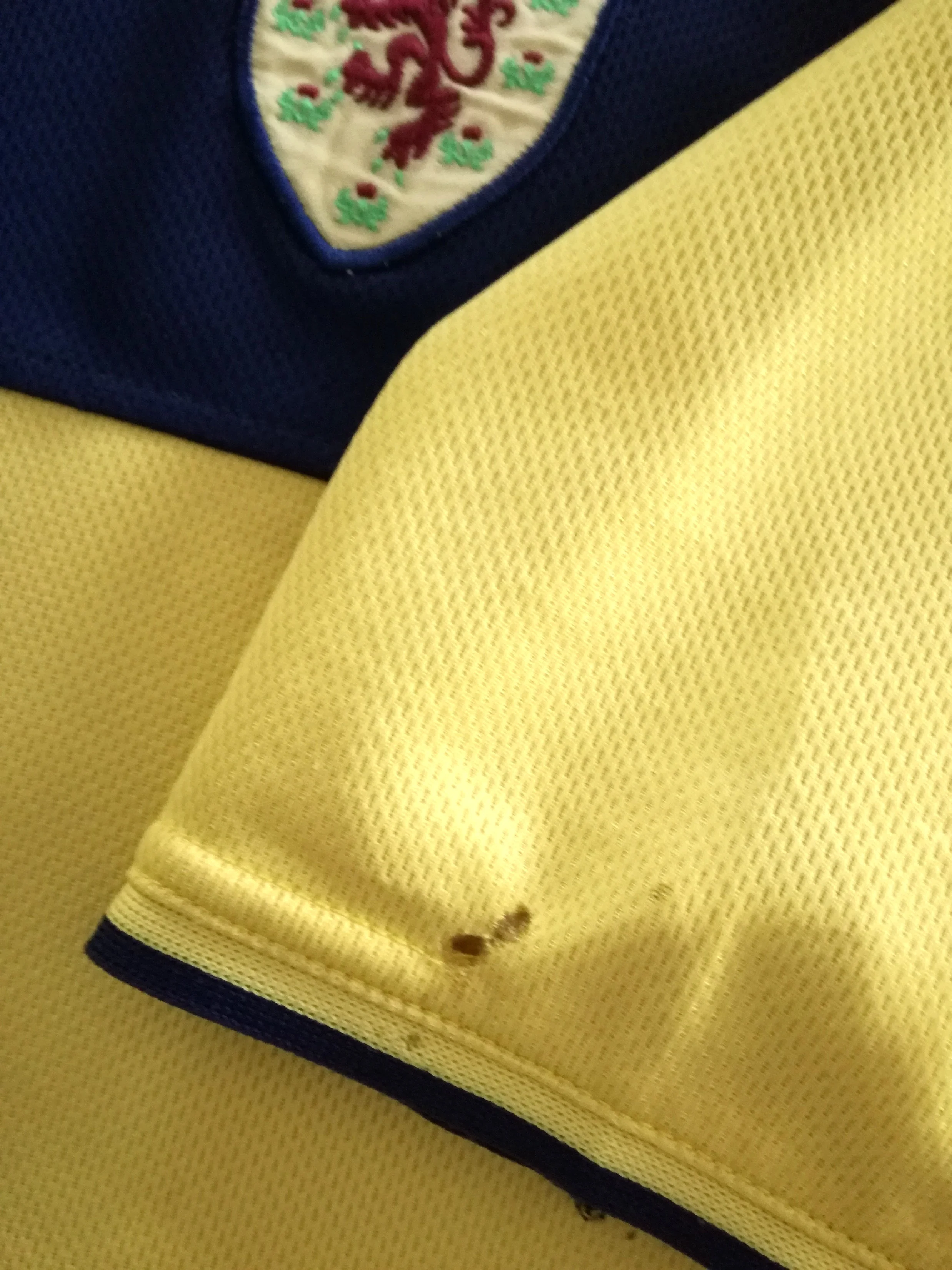 2002/03 Scotland Away Football Shirt (XL) - Image 5