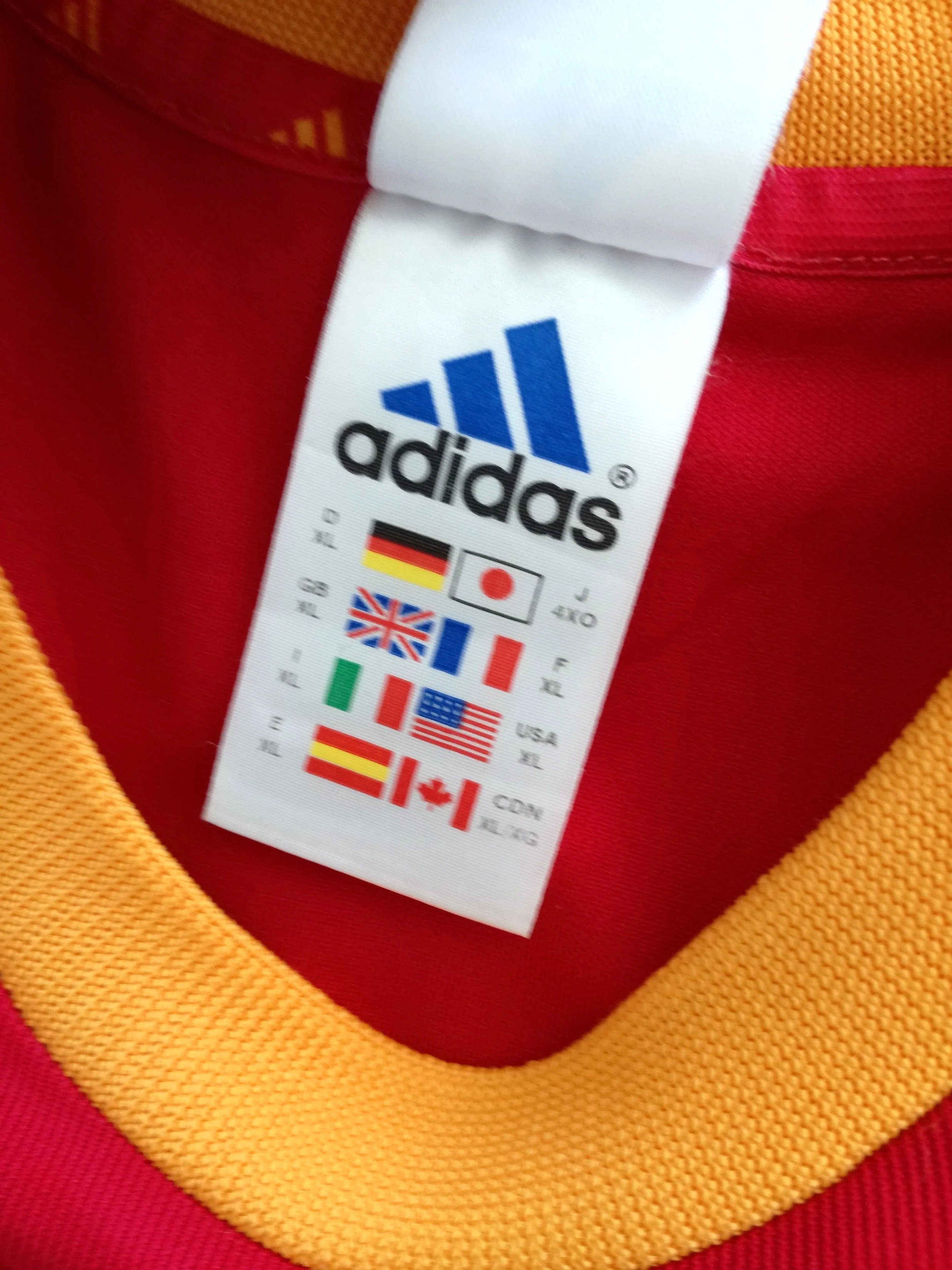 2002/03 Spain Home Football Shirt (XL) - Image 3