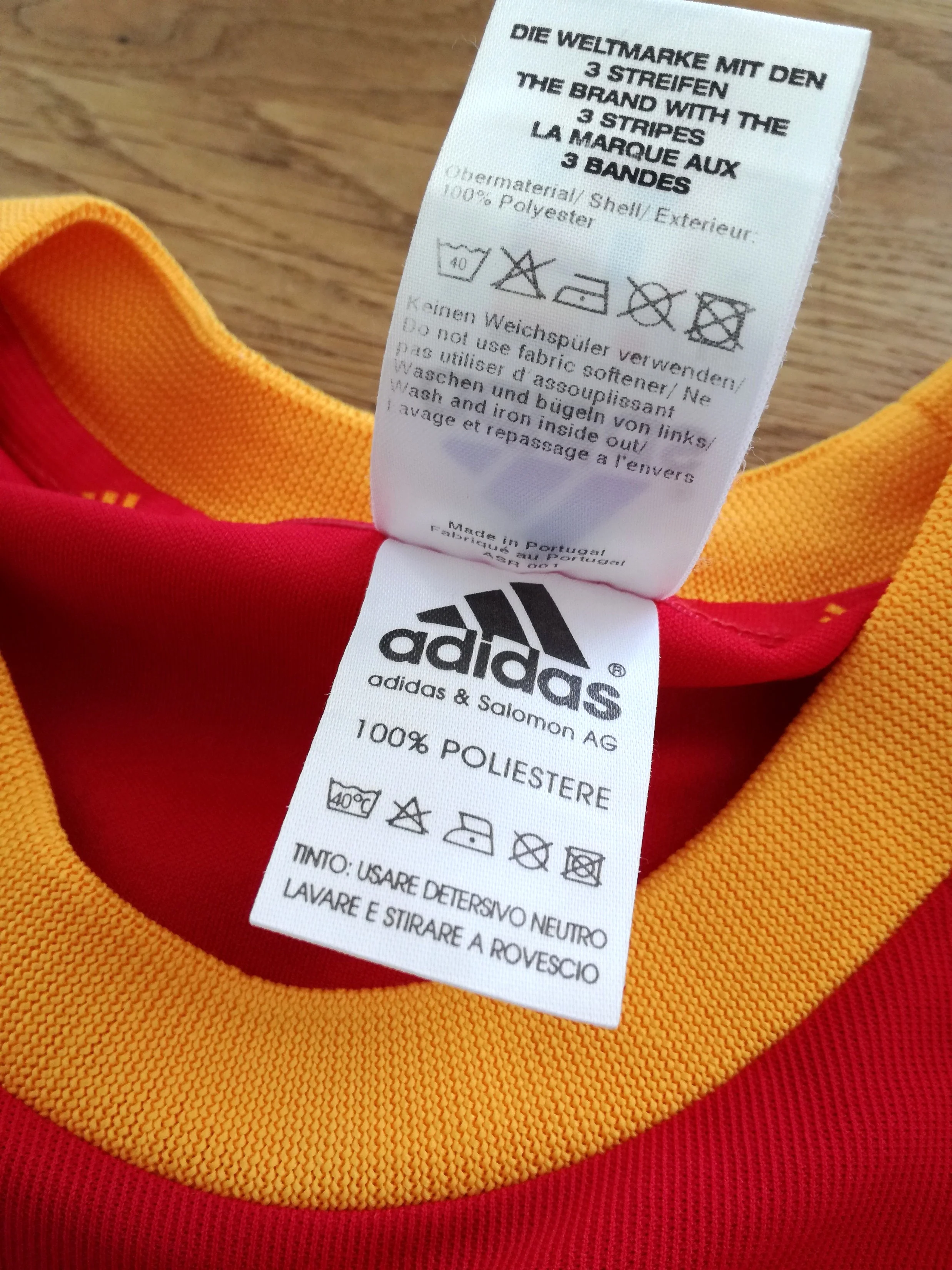 2002/03 Spain Home Football Shirt (XL) - Image 4
