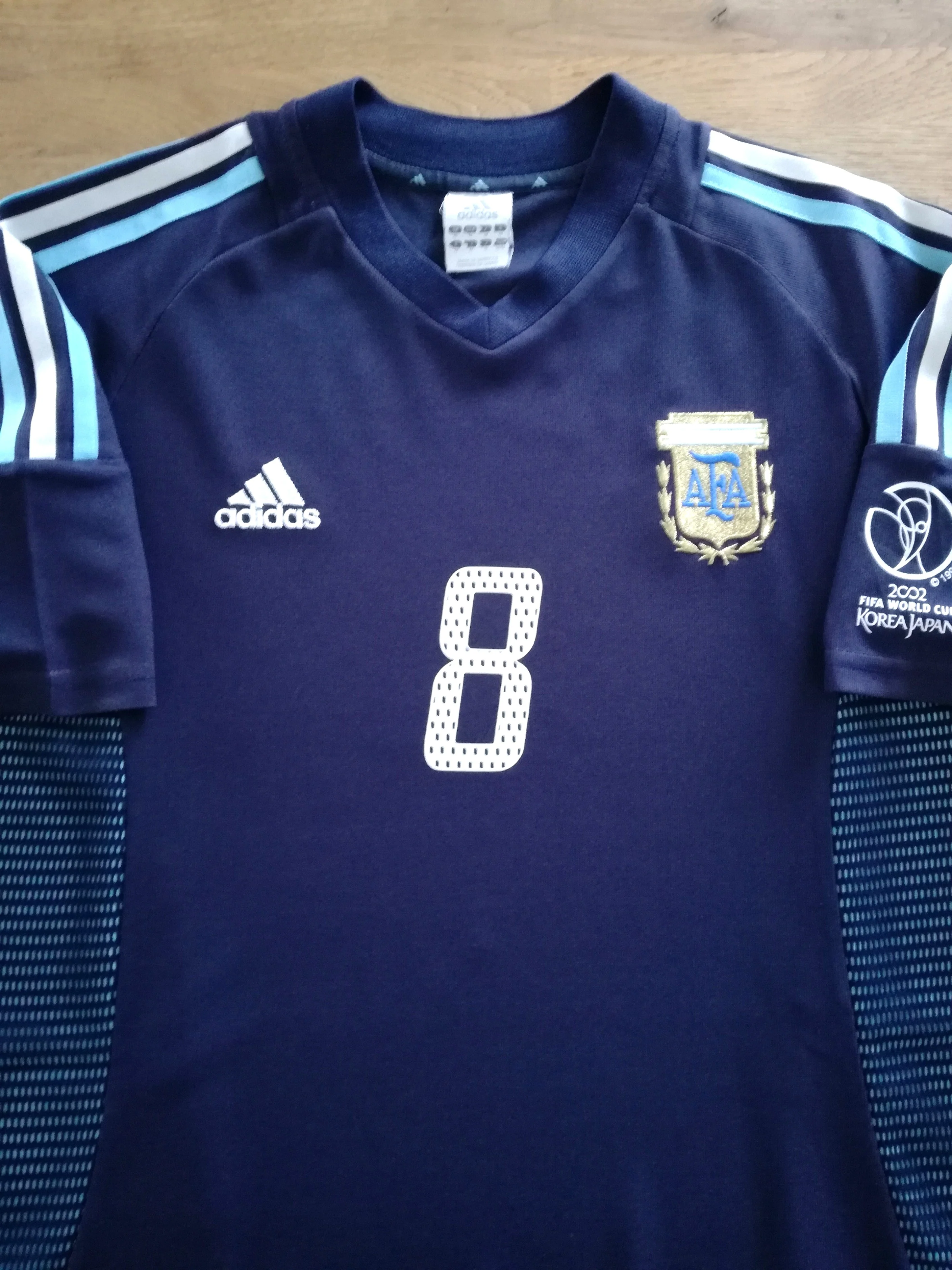 2002 Argentina Away World Cup Football Shirt Zanetti #8 (M) - Image 2