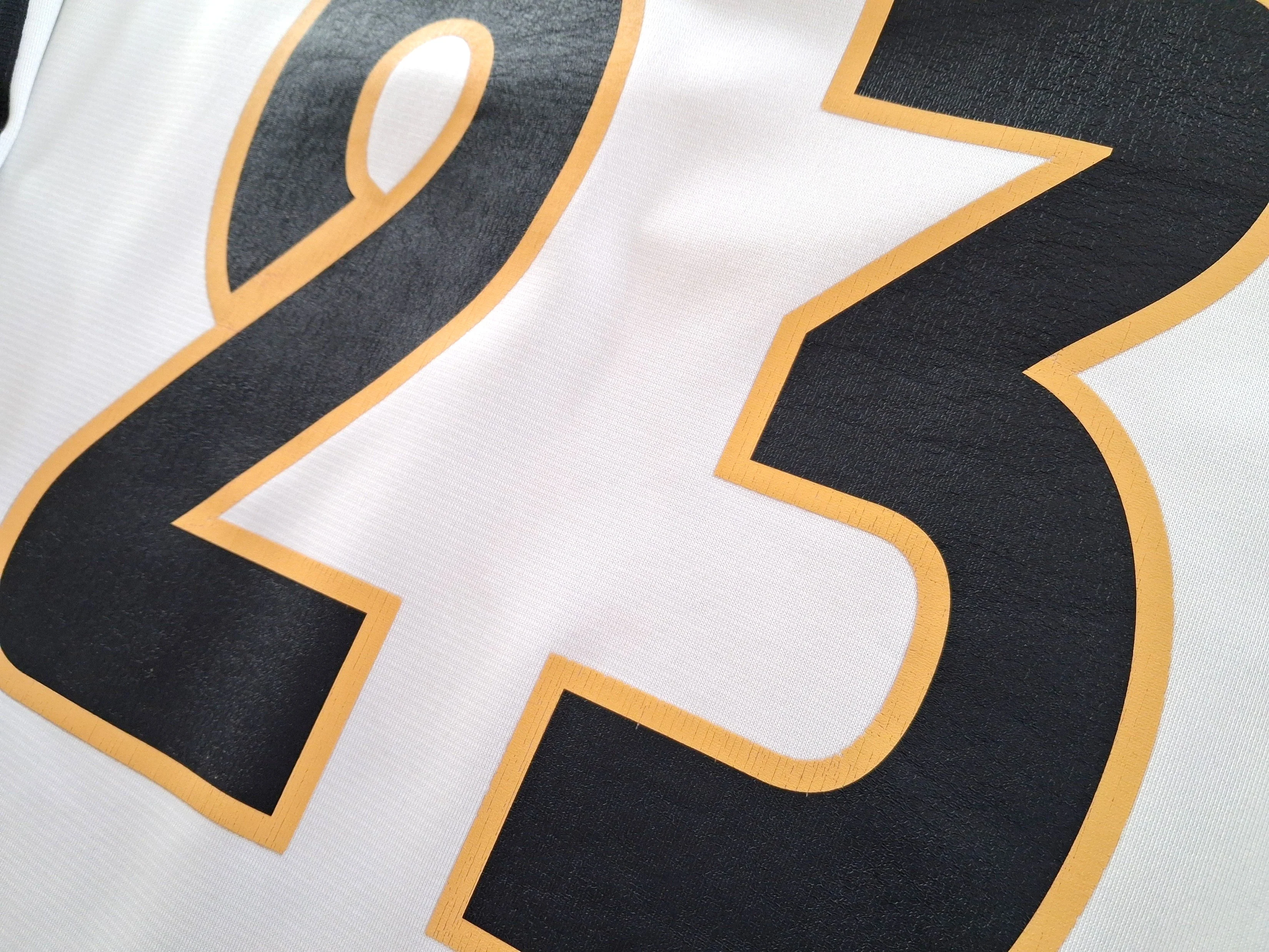 2003/04 Real Madrid Home Champions League Football Shirt. Beckham #23 (L) - Image 15