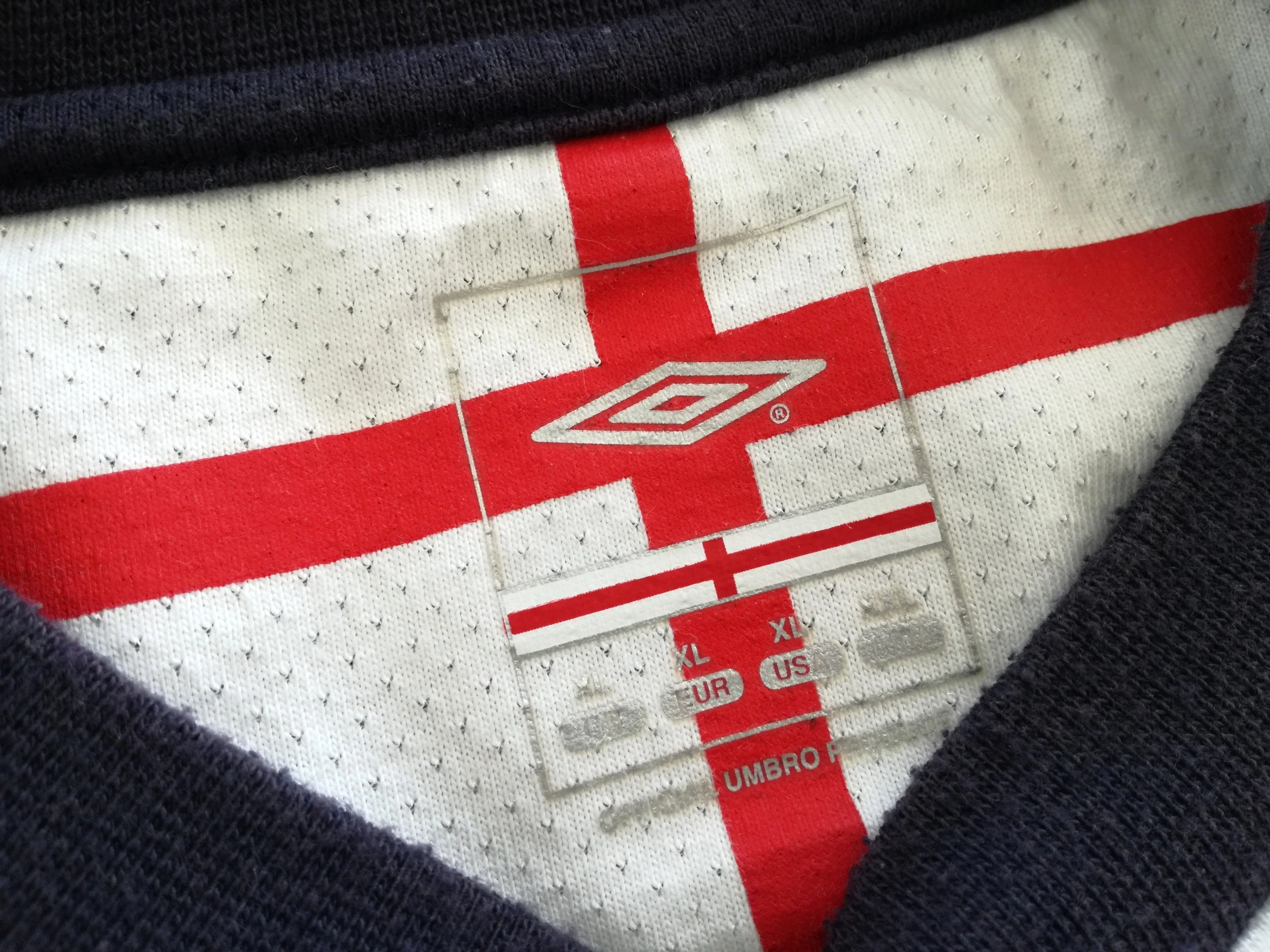 2003/04 England Training Shirt (XL) - Image 2
