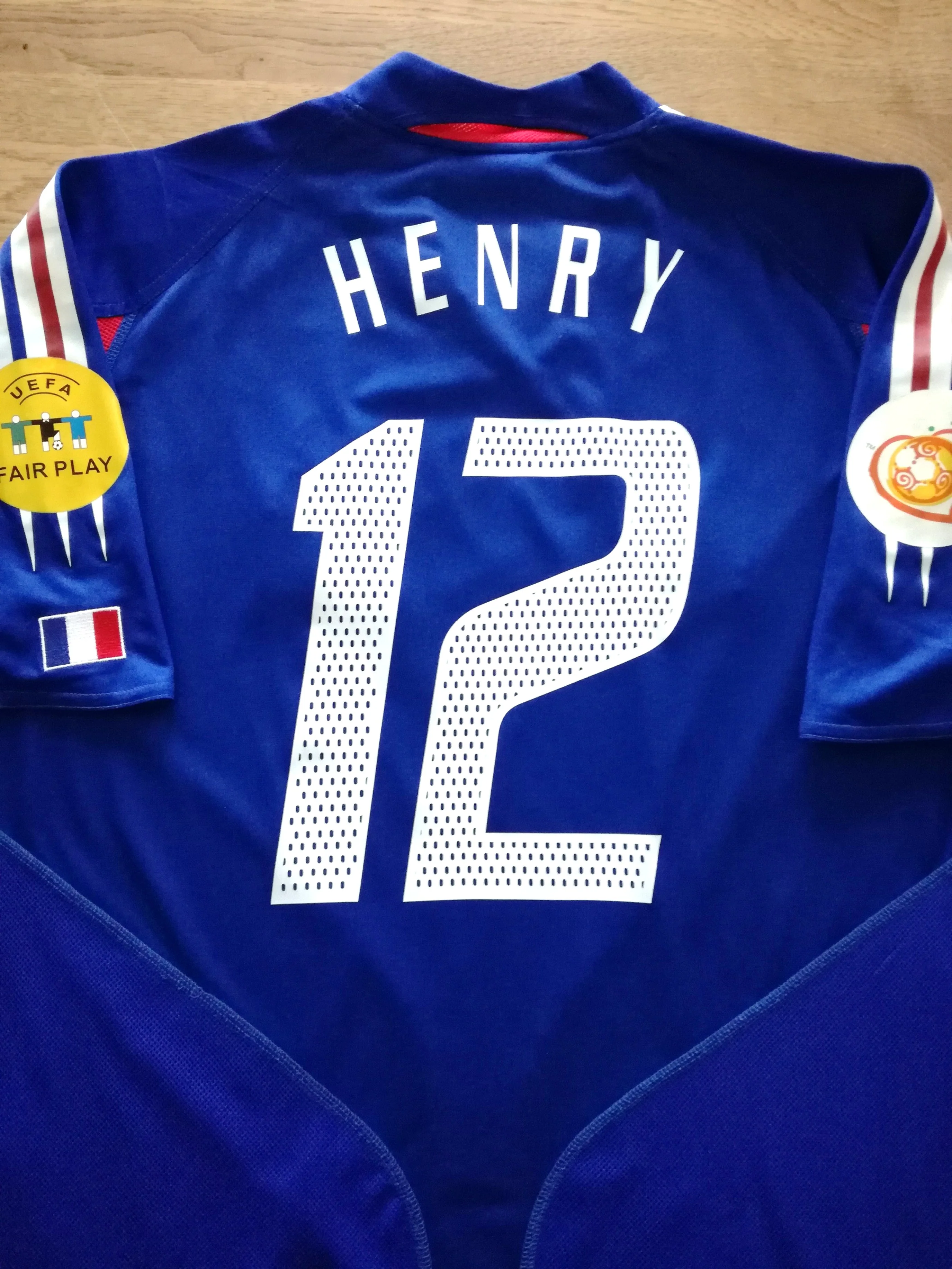2004 France Home European Championship Football Shirt Henry #12 (L)