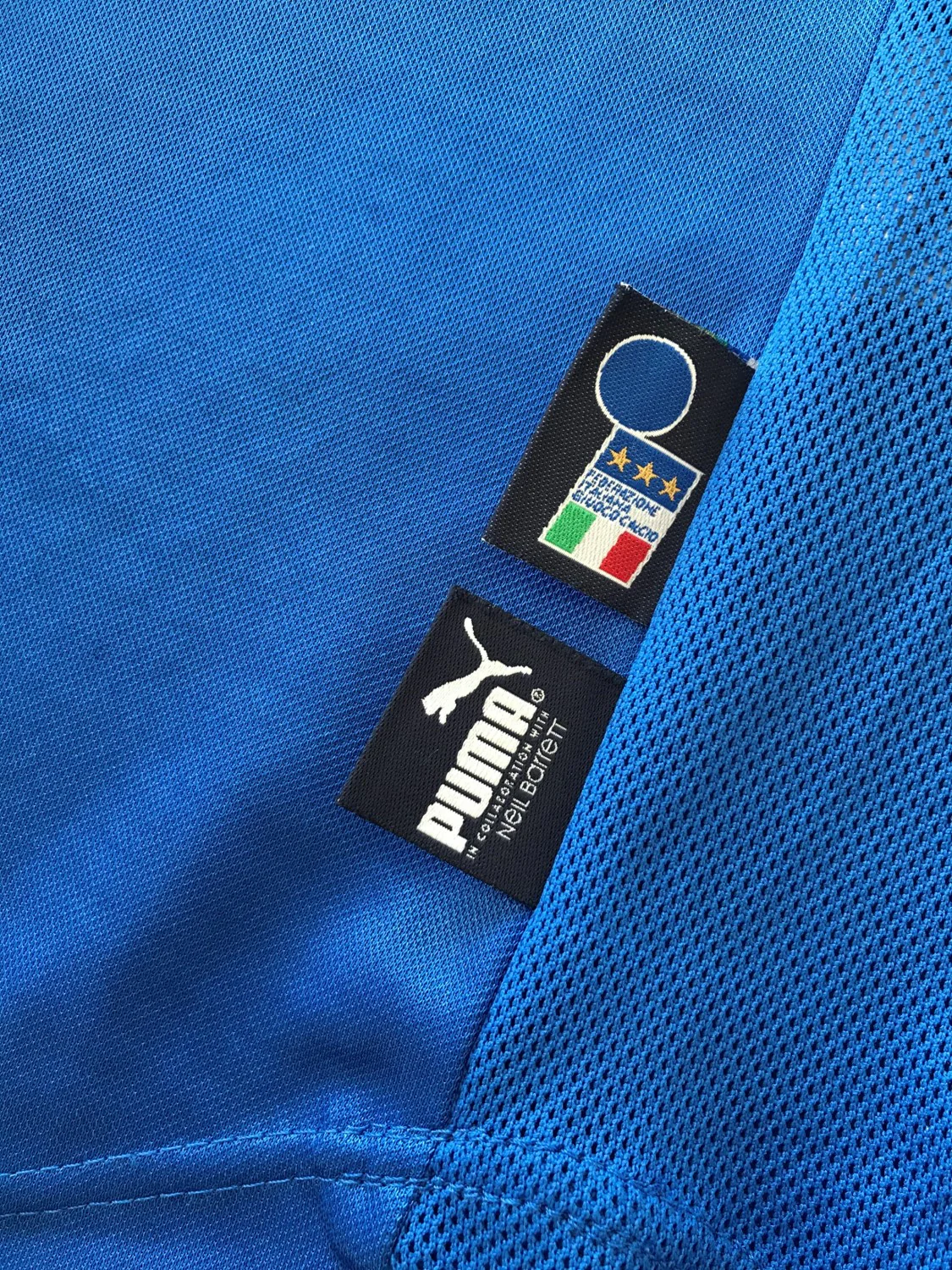 2004/05 Italy Home Football Shirt (S) - Image 3