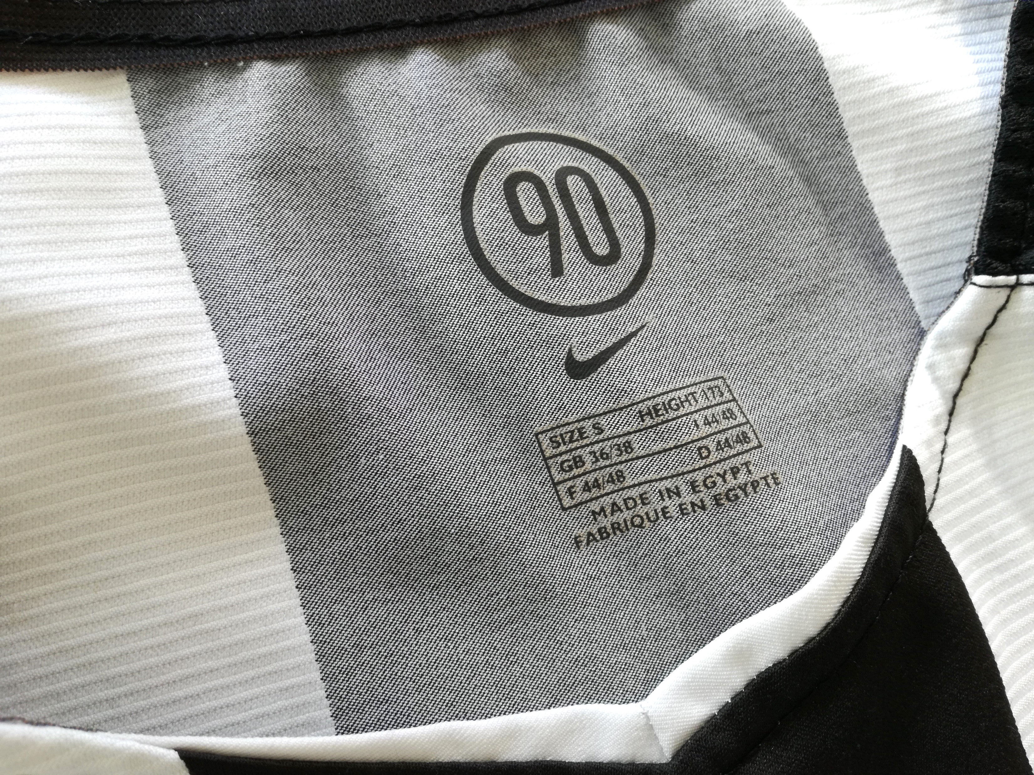 2004/05 Juventus Home Football Shirt (S) - Image 2