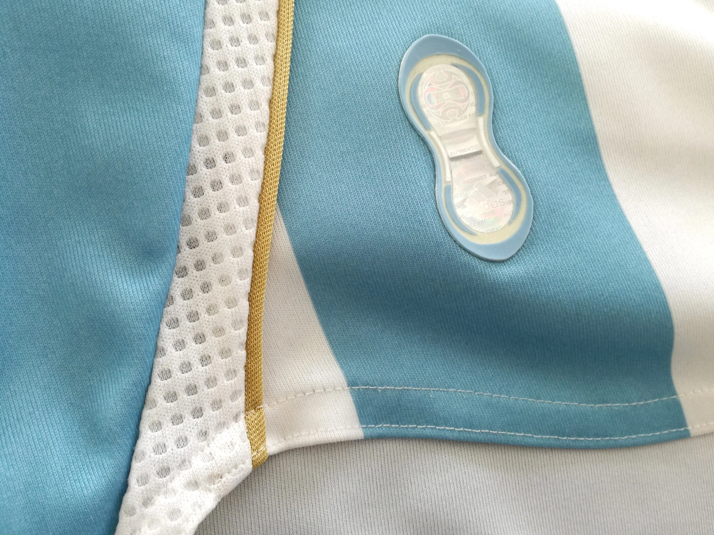 2005/06 Argentina Home Football Shirt (S) - Image 5