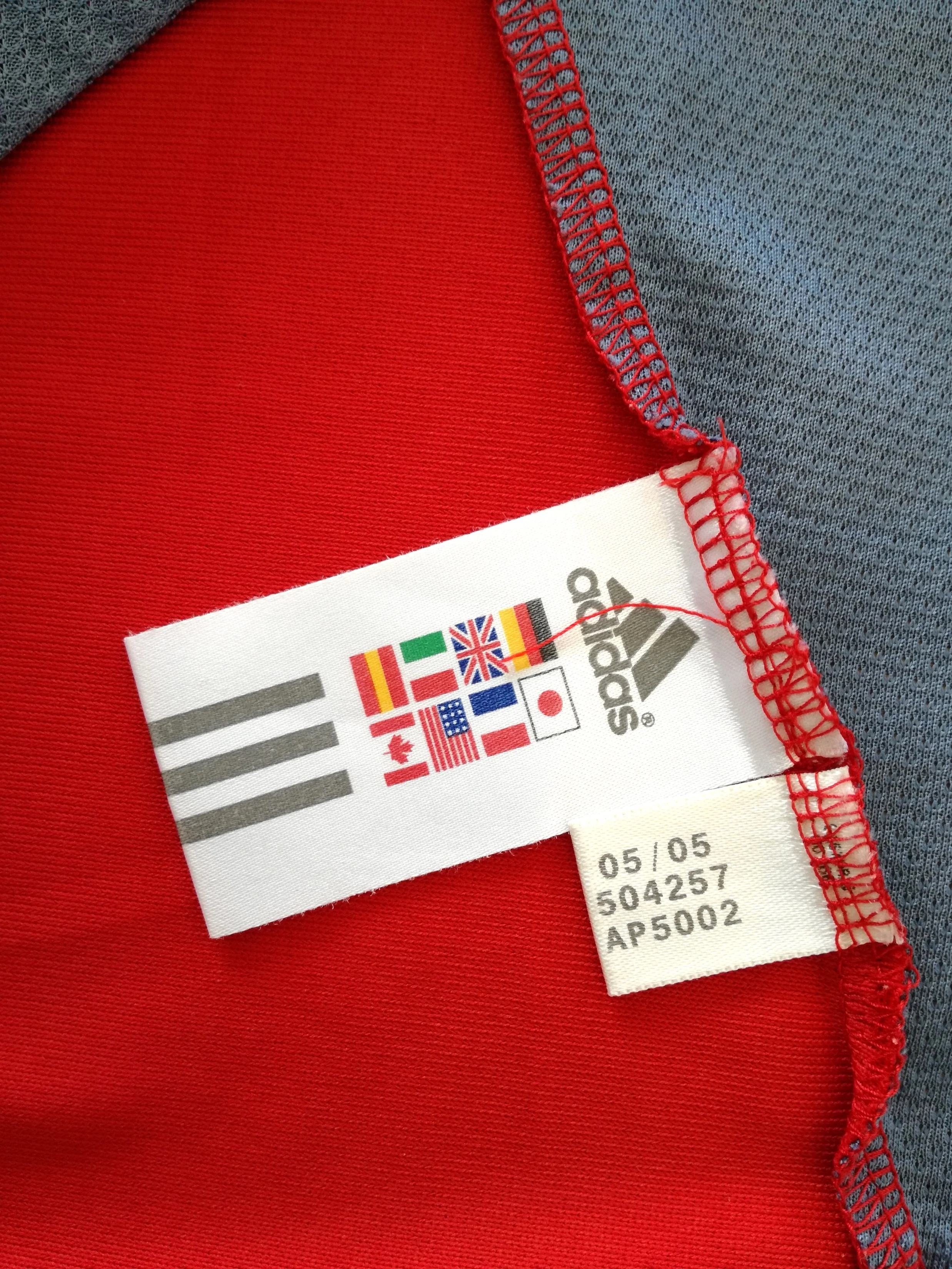 2005/06 Bayern Munich Football Training Shirt (S) - Image 5